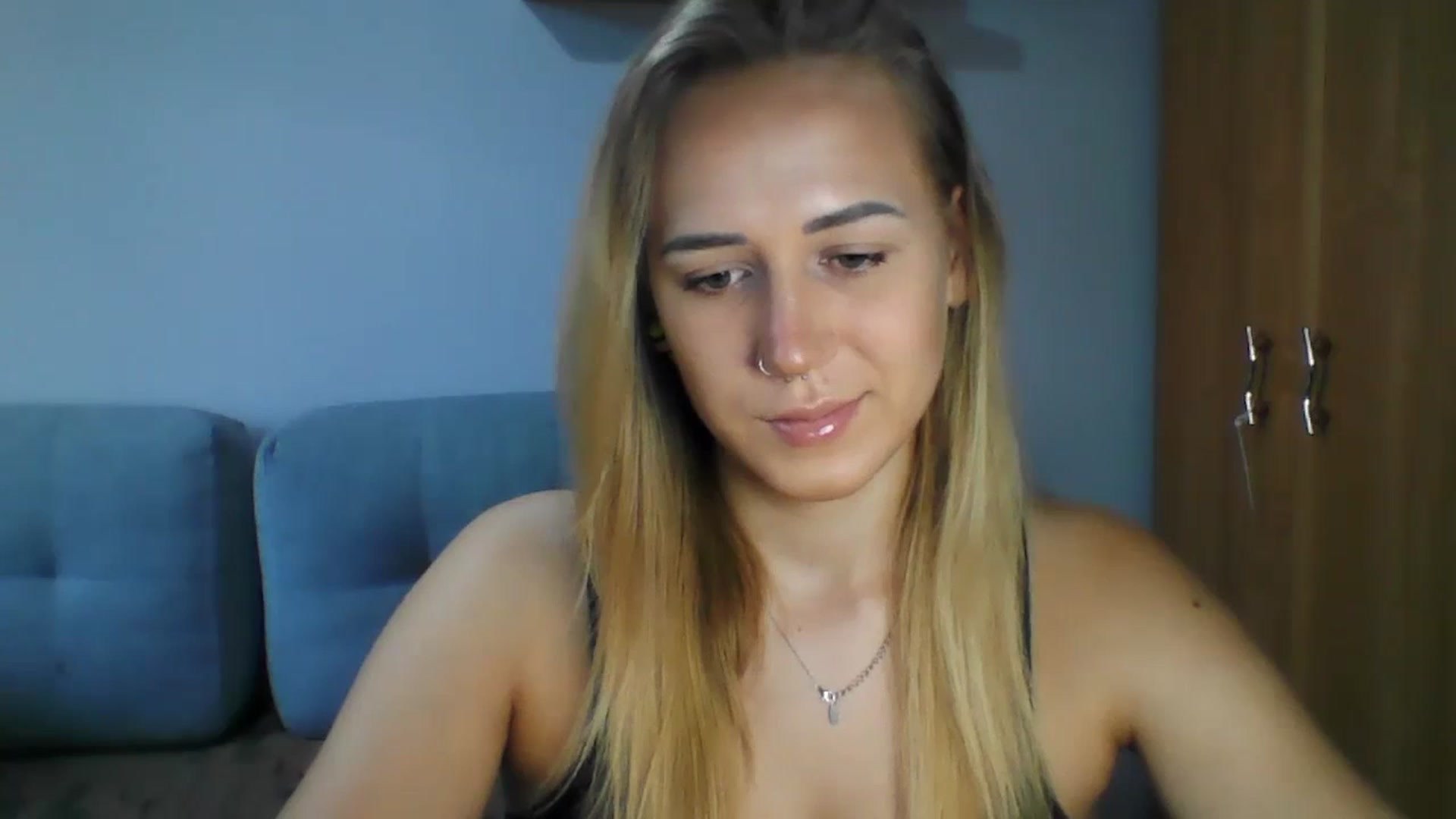 Gallery image thumbnail from CatrinLips's myfreecams stream on, 08/21/2023, 15:32 image 8 of 20