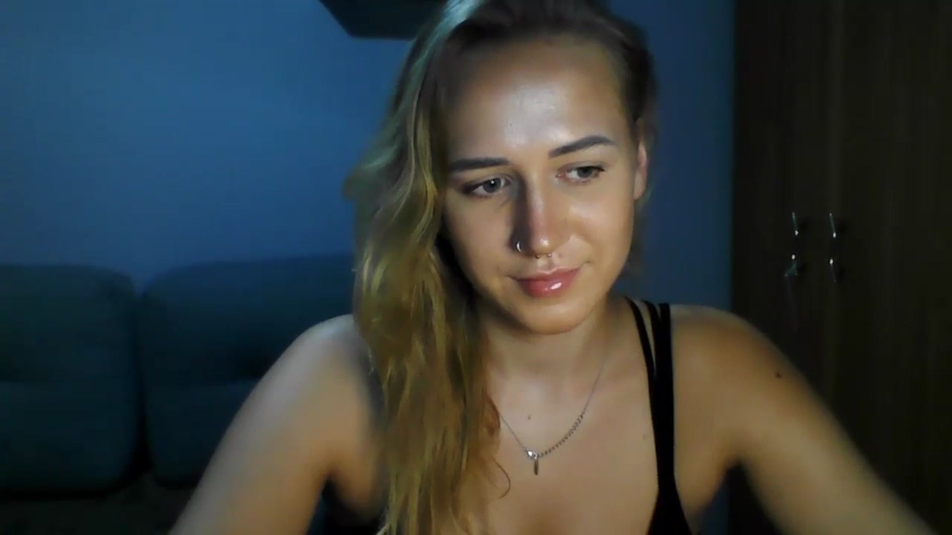 Gallery image thumbnail from CatrinLips's myfreecams stream on, 08/21/2023, 18:56 image 17 of 20