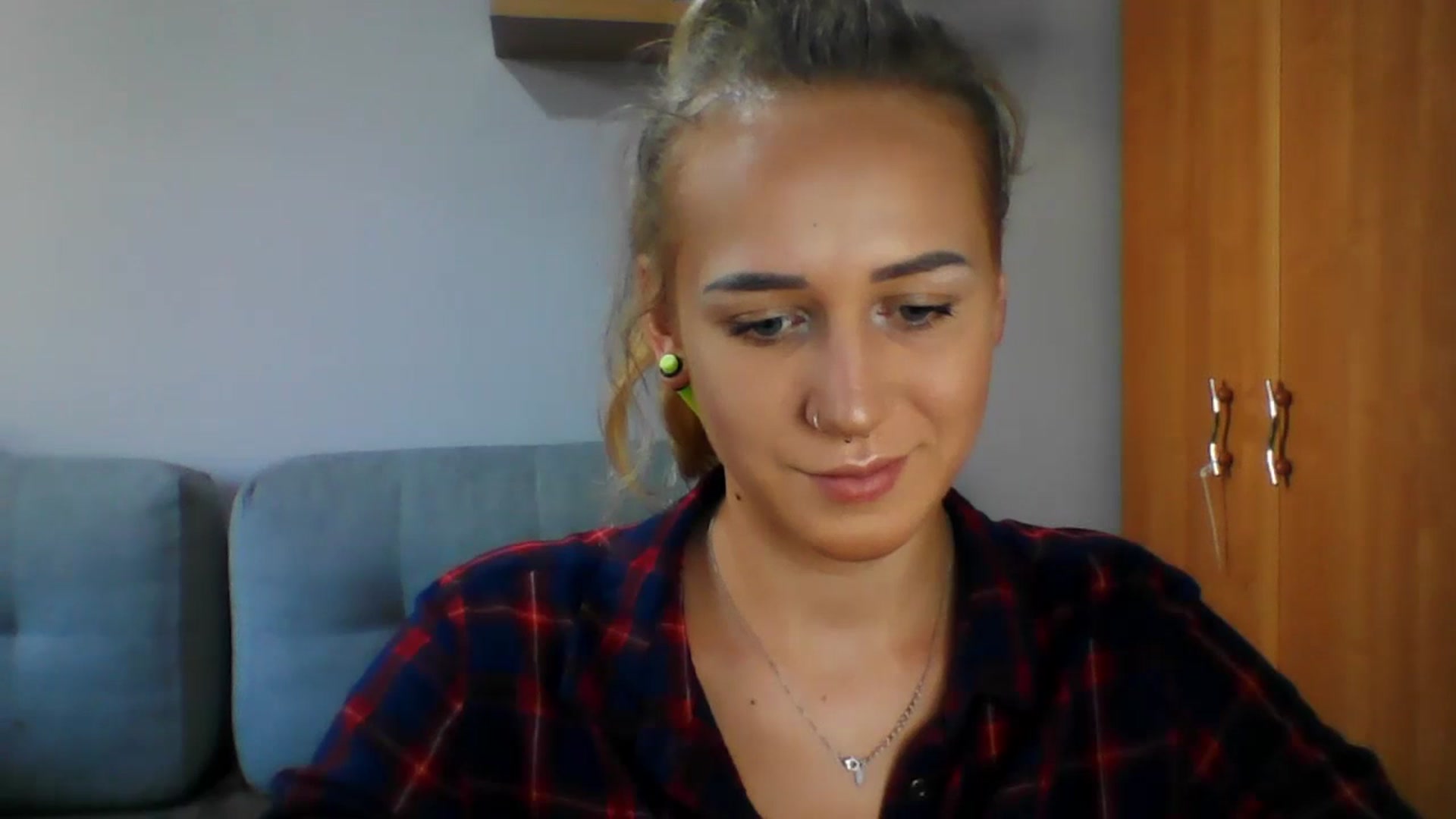 Gallery image thumbnail from CatrinLips's myfreecams stream on, 08/22/2023, 16:05 image 4 of 20