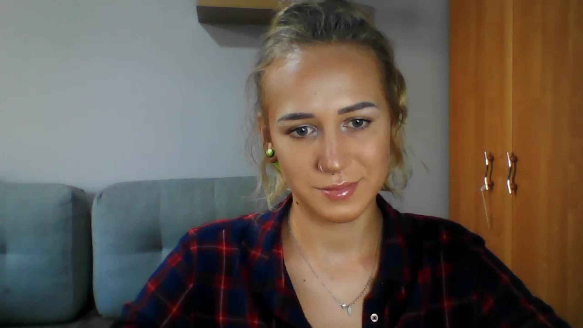 Gallery image thumbnail from CatrinLips's myfreecams stream on, 08/22/2023, 16:45 image 3 of 20