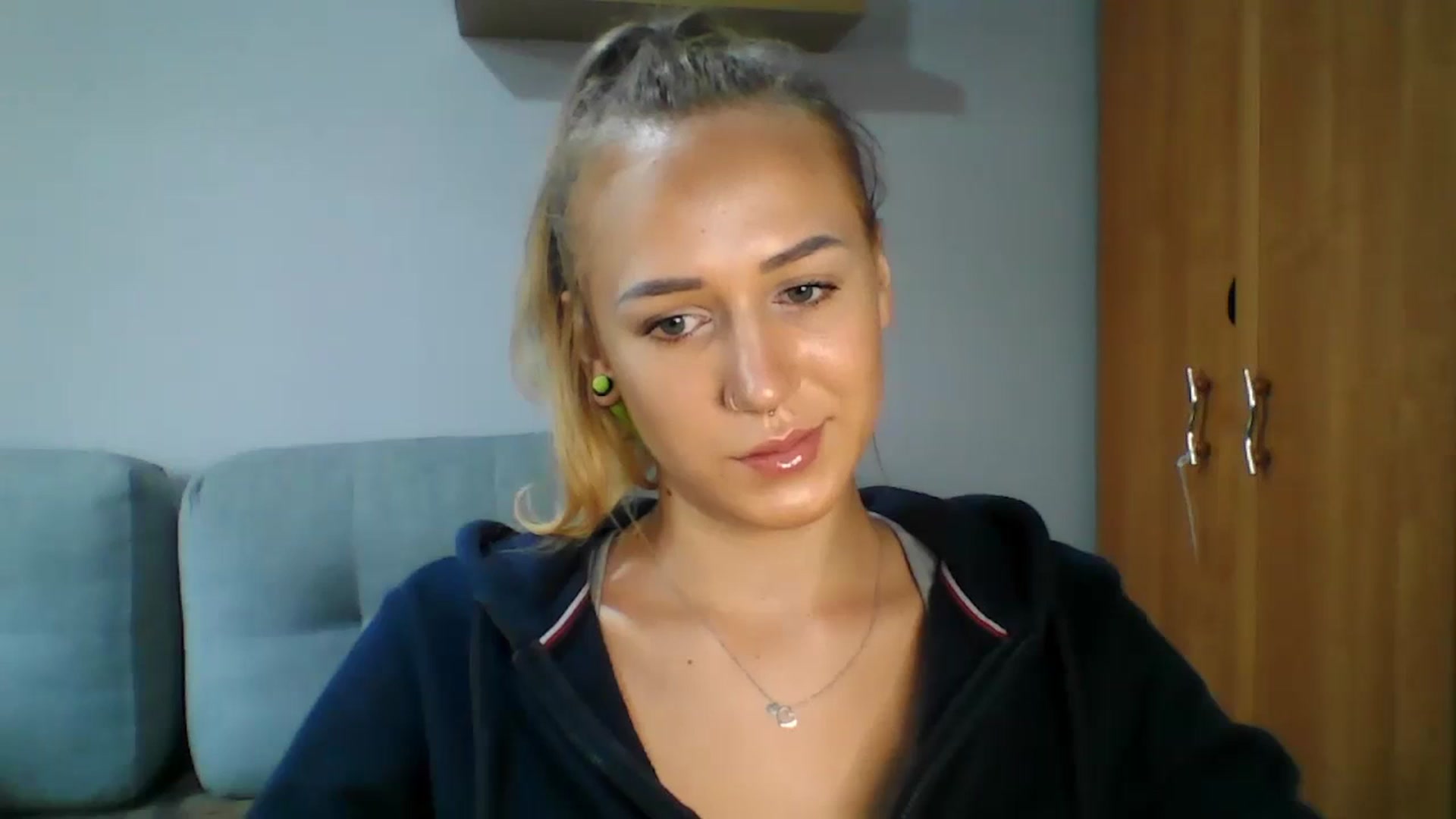 Gallery image thumbnail from CatrinLips's myfreecams stream on, 08/23/2023, 08:45 image 19 of 20