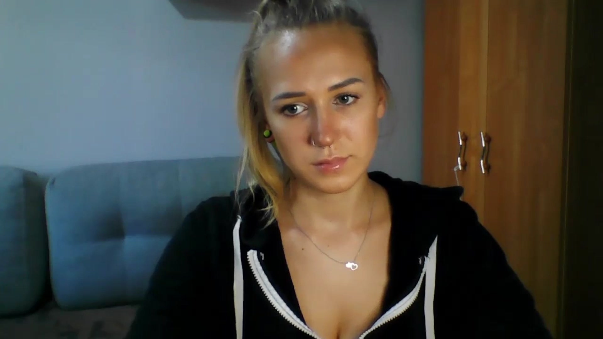 Gallery image thumbnail from CatrinLips's myfreecams stream on, 08/23/2023, 14:49 image 4 of 20