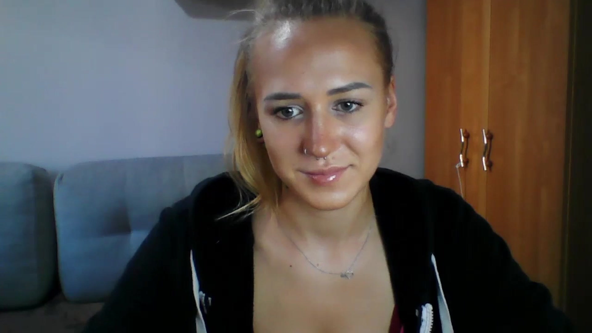 Gallery image thumbnail from CatrinLips's myfreecams stream on, 08/23/2023, 15:43 image 15 of 20