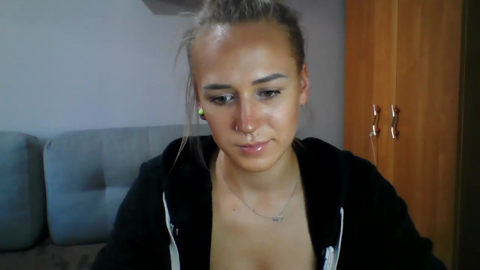 Gallery image thumbnail from CatrinLips's myfreecams stream on, 08/23/2023, 15:43 image 2 of 20