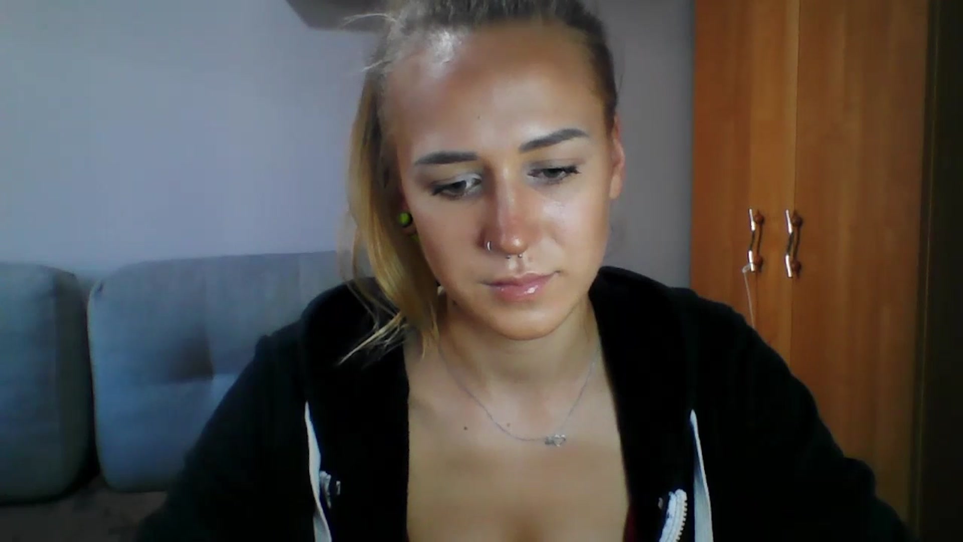 Gallery image thumbnail from CatrinLips's myfreecams stream on, 08/23/2023, 15:43 image 11 of 20