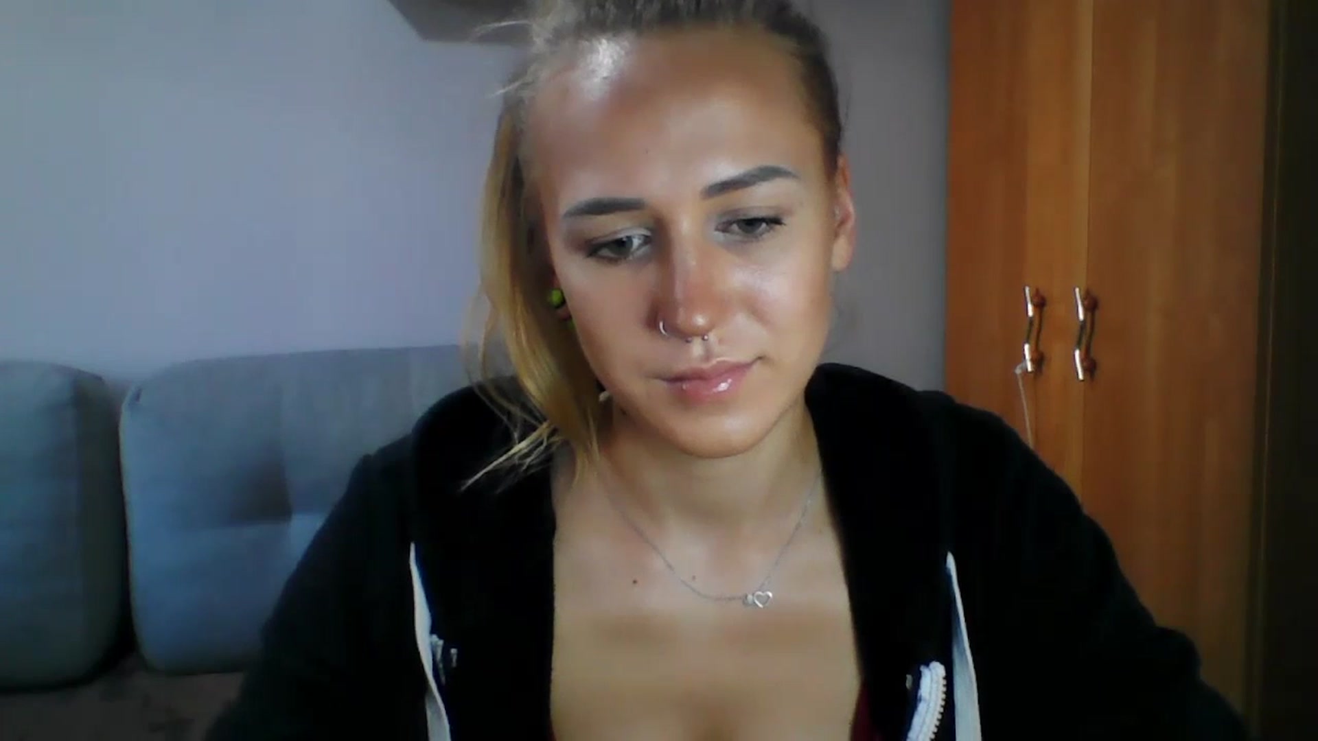 Gallery image thumbnail from CatrinLips's myfreecams stream on, 08/23/2023, 15:43 image 10 of 20