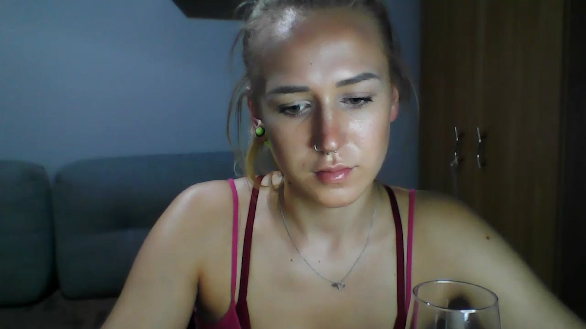 Gallery image thumbnail from CatrinLips's myfreecams stream on, 08/23/2023, 19:32 image 4 of 20
