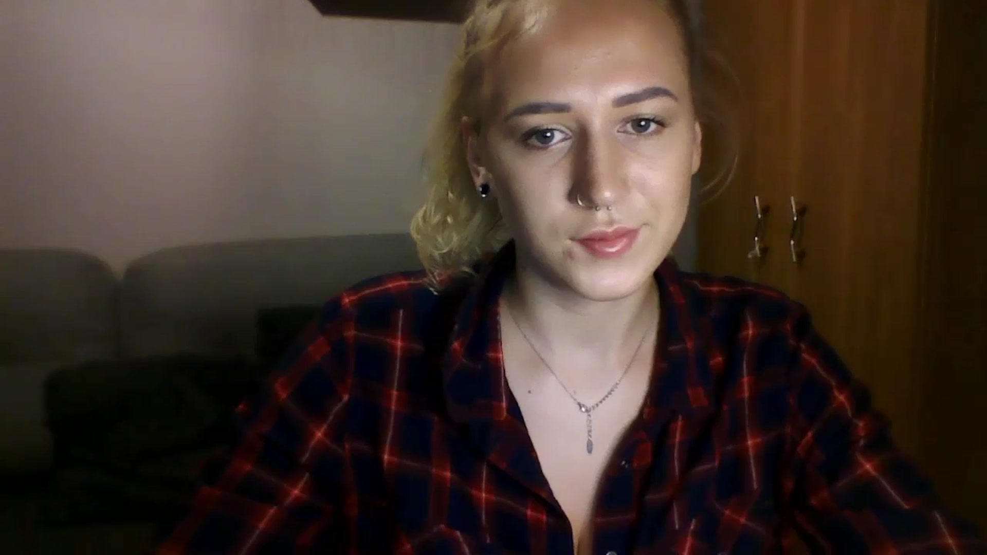 Gallery image thumbnail from CatrinLips's myfreecams stream on, 09/07/2023, 19:36 image 16 of 20