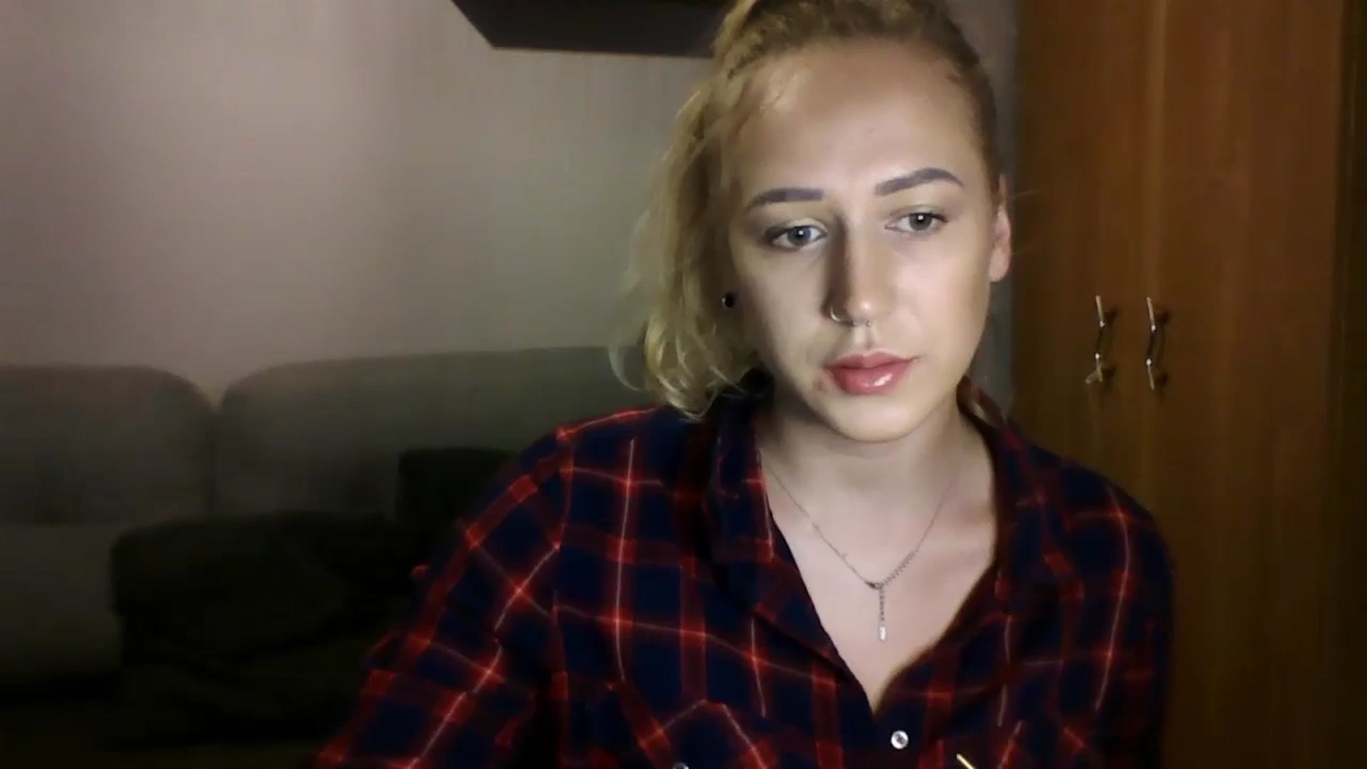 Gallery image thumbnail from CatrinLips's myfreecams stream on, 09/07/2023, 19:36 image 3 of 20