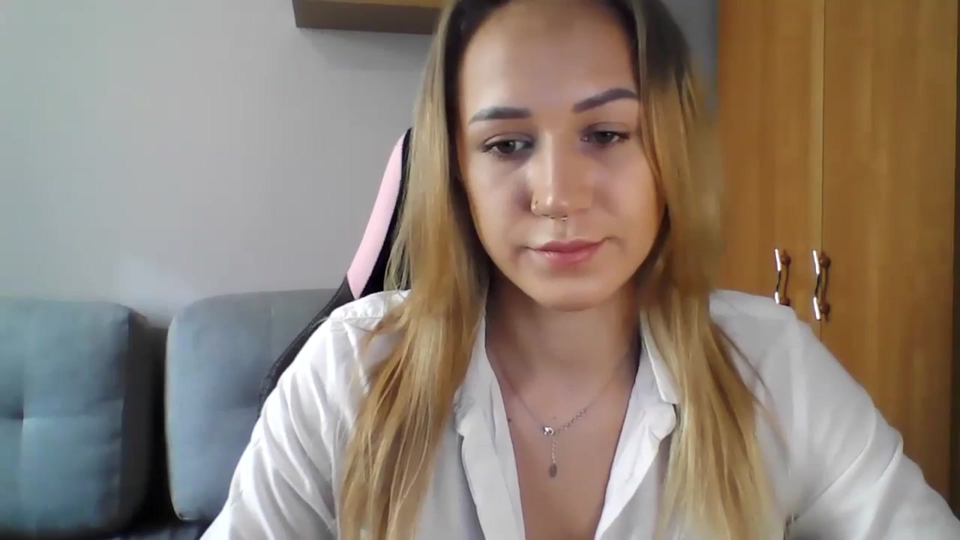 Gallery image thumbnail from CatrinLips's myfreecams stream on, 09/12/2023, 07:41 image 4 of 20