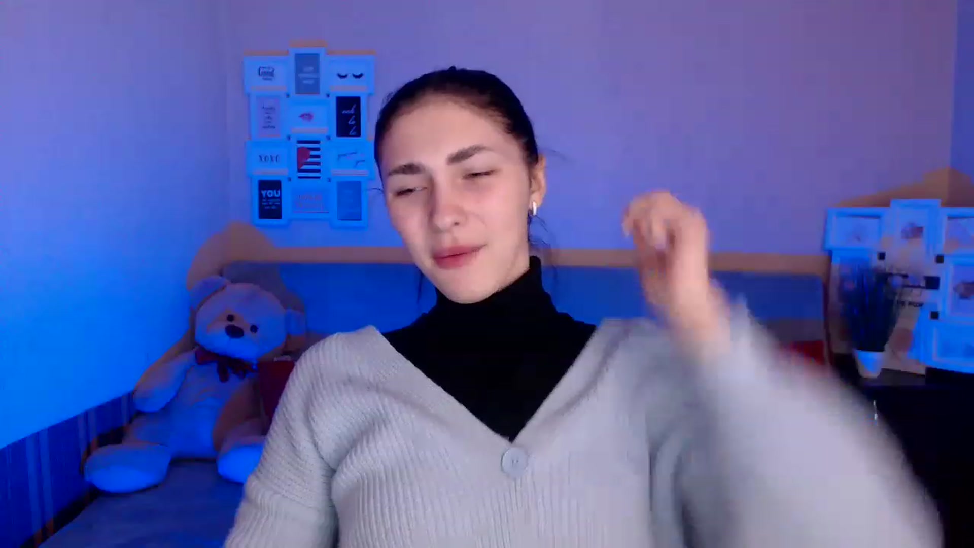 Gallery image thumbnail from Cattanna's myfreecams stream on, 01/30/2023, 08:23 image 5 of 20