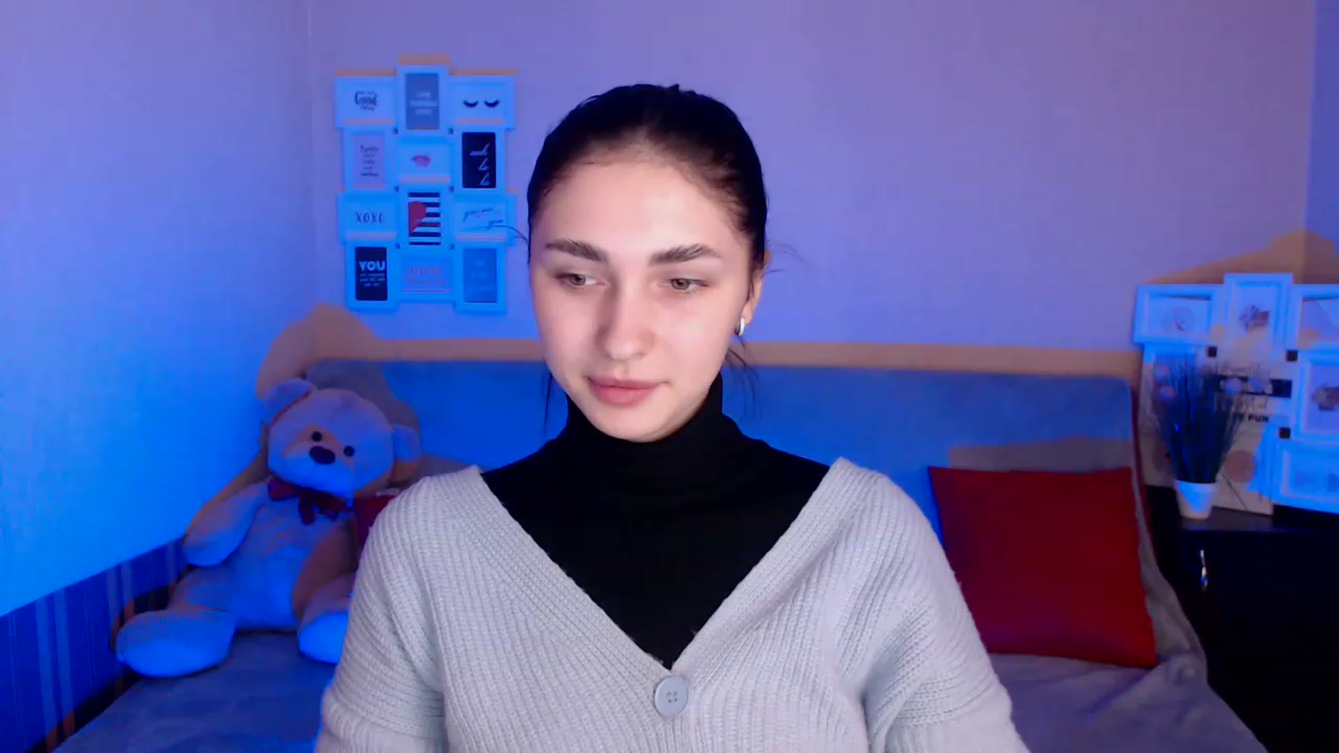 Gallery image thumbnail from Cattanna's myfreecams stream on, 01/30/2023, 08:23 image 6 of 20