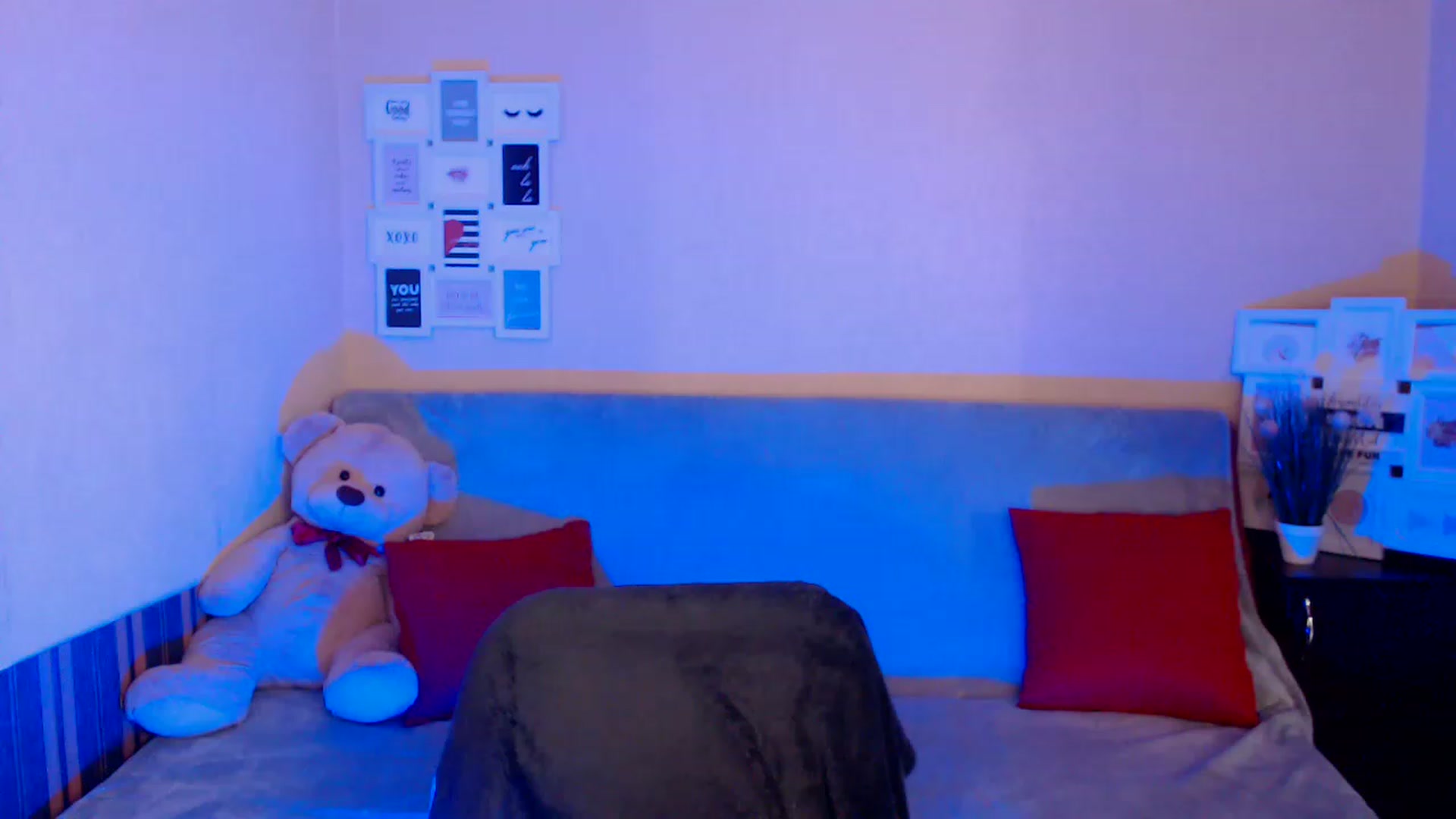 Gallery image thumbnail from Cattanna's myfreecams stream on, 01/30/2023, 08:23 image 8 of 20