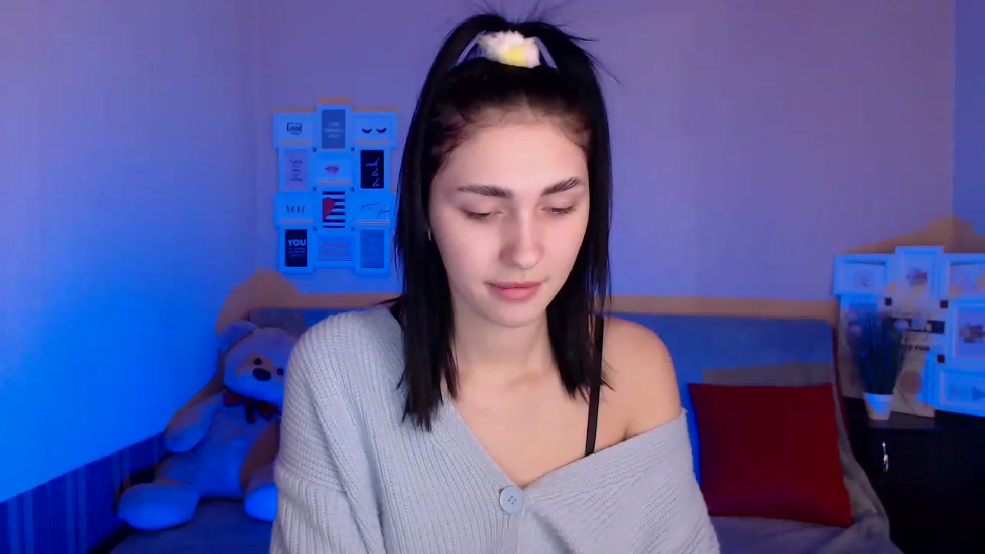 Gallery image thumbnail from Cattanna's myfreecams stream on, 01/30/2023, 08:23 image 16 of 20