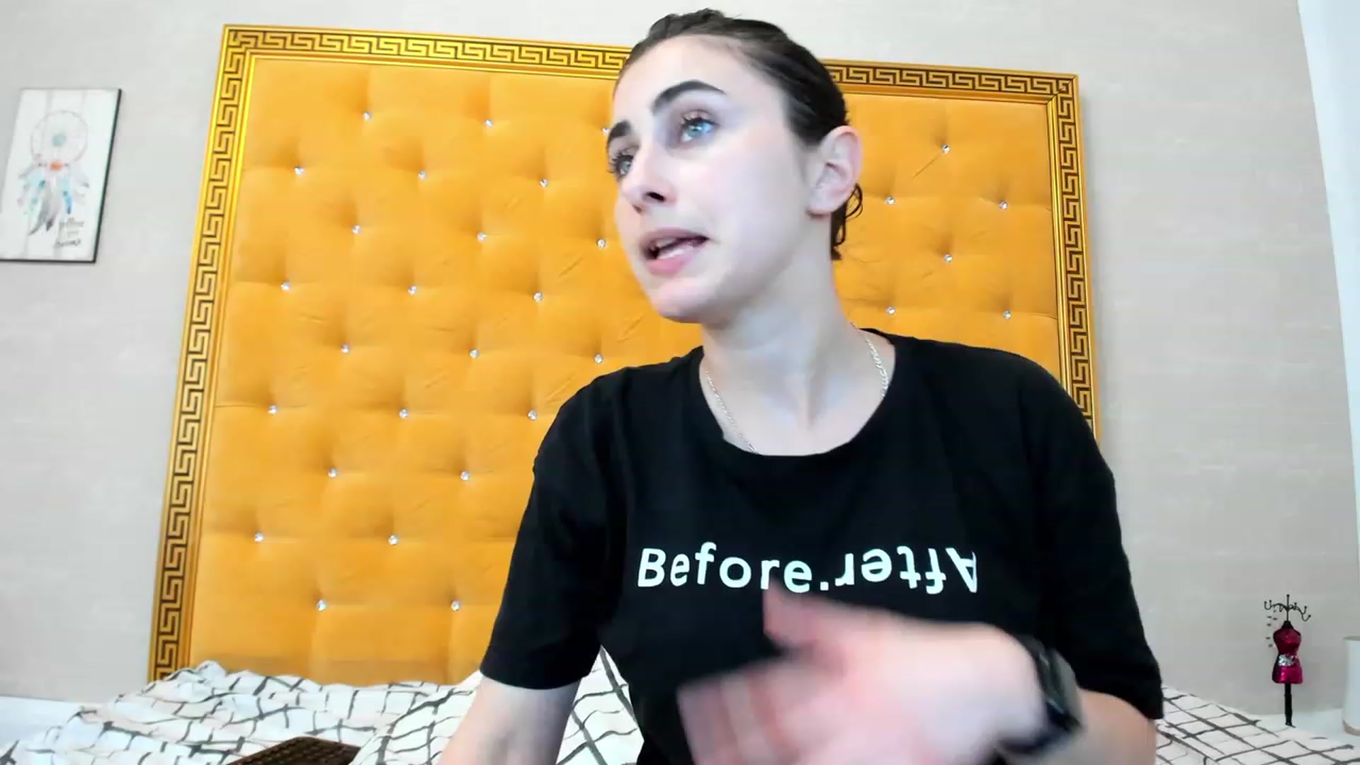 Gallery image thumbnail from Catteye's myfreecams stream on, 07/11/2023, 13:26 image 14 of 20