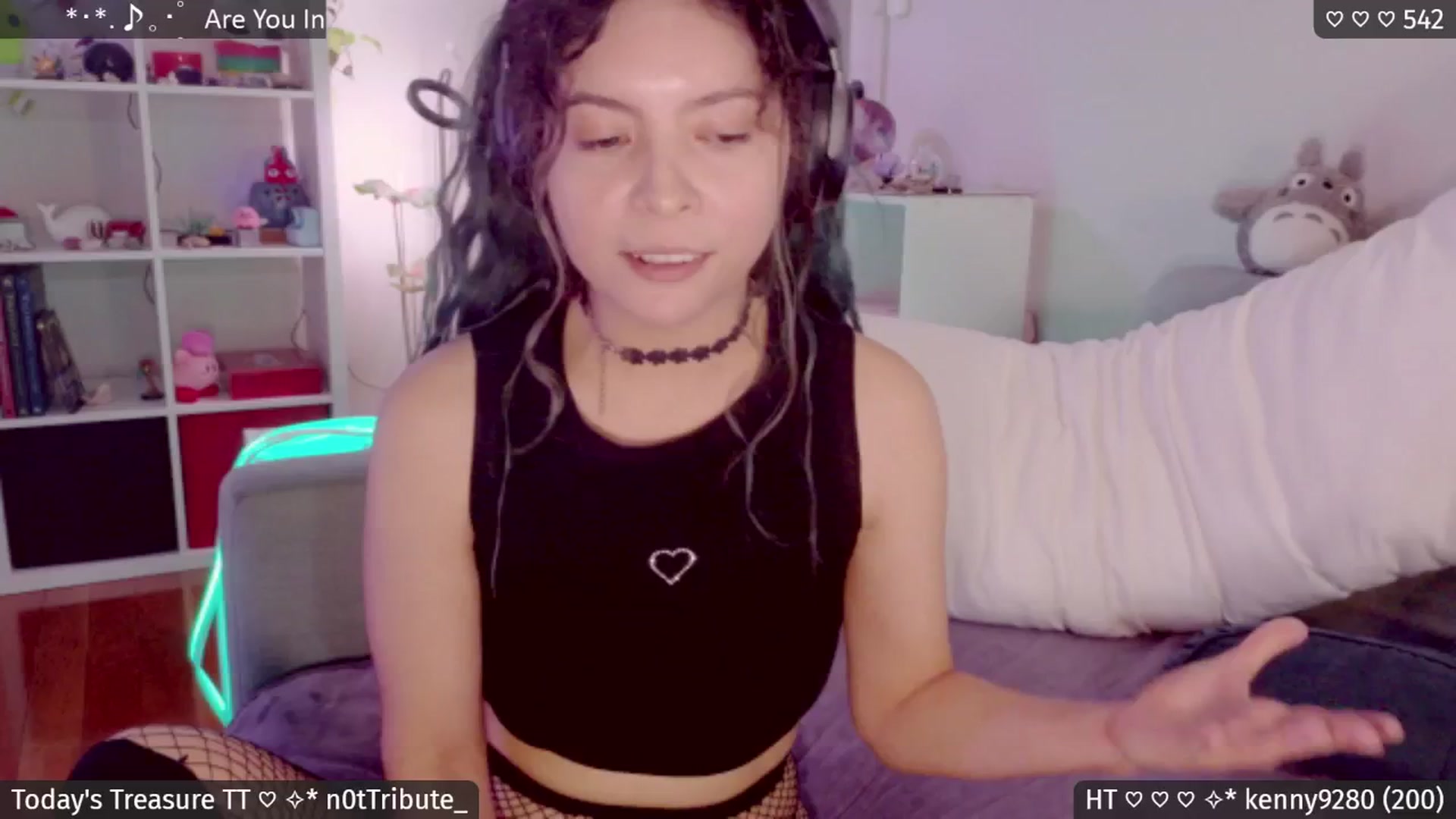 Gallery image thumbnail from Catwave's myfreecams stream on, 04/24/2026, 07:14 image 1 of 20