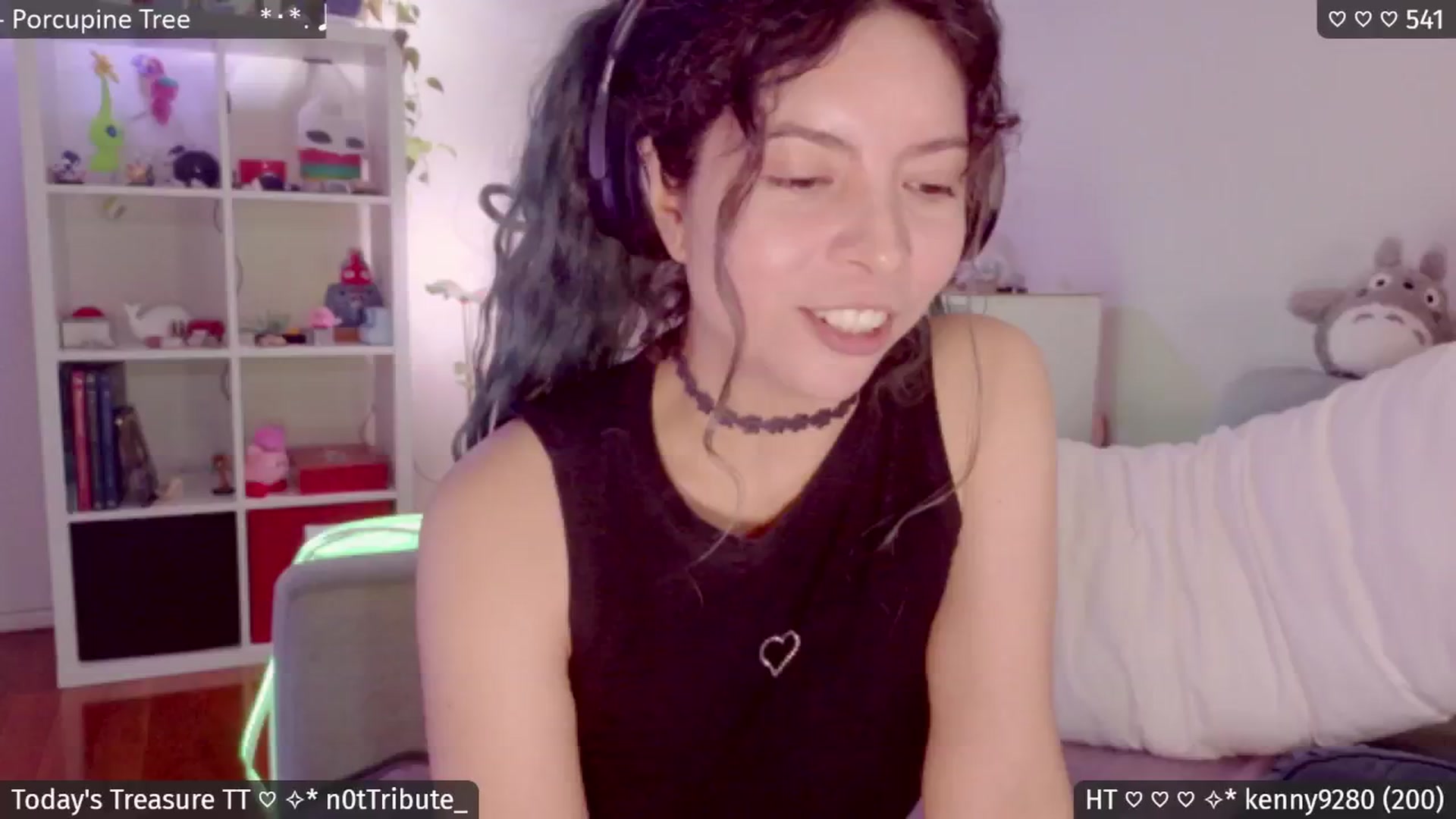 Gallery image thumbnail from Catwave's myfreecams stream on, 04/24/2026, 07:14 image 5 of 20