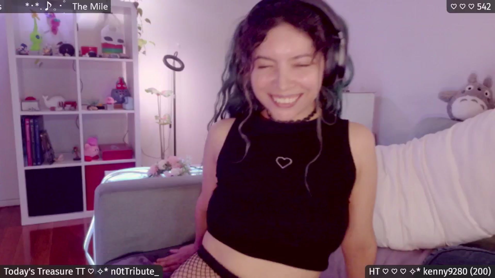 Gallery image thumbnail from Catwave's myfreecams stream on, 04/24/2026, 07:14 image 8 of 20