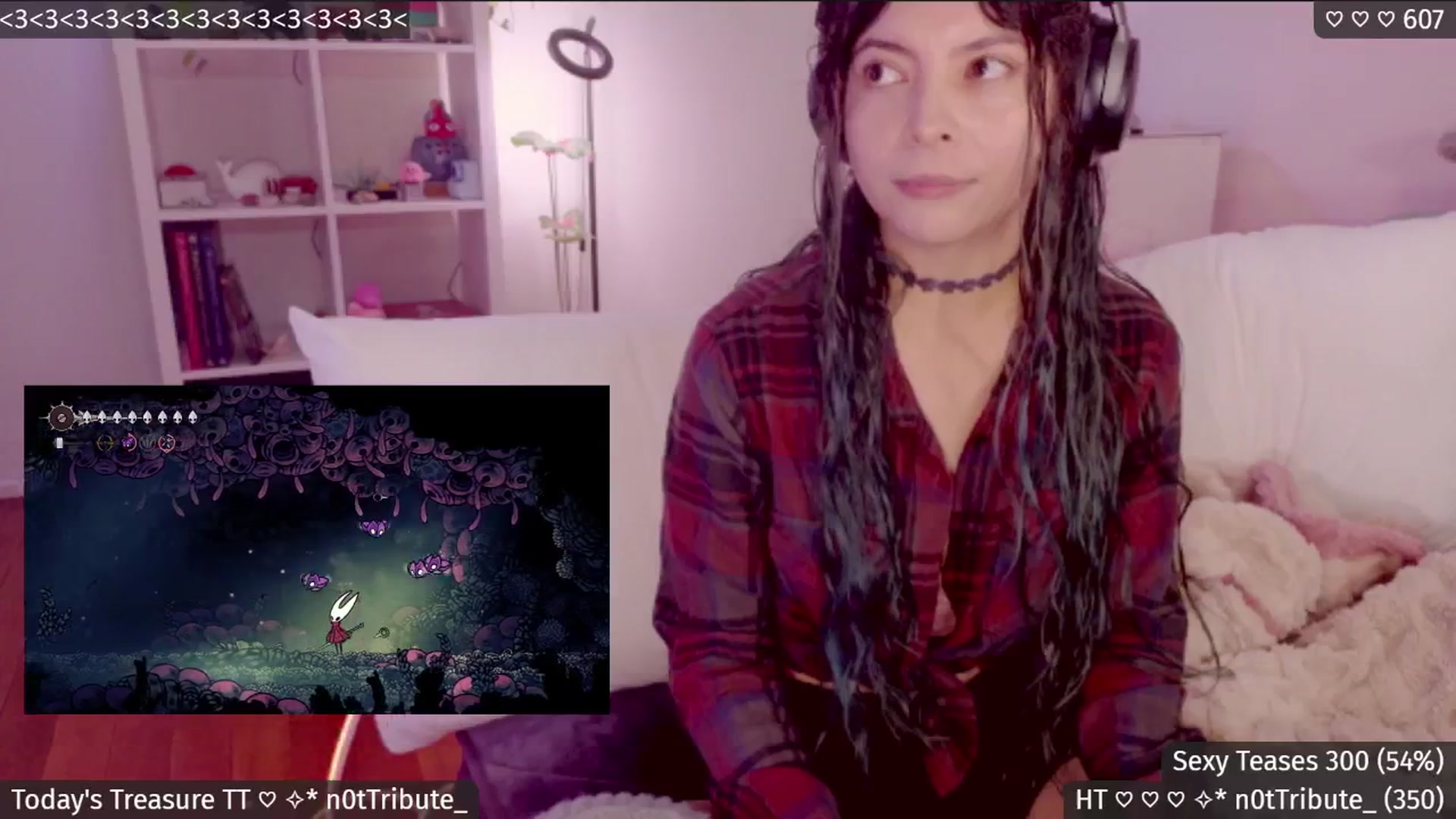 Gallery image thumbnail from Catwave's myfreecams stream on, 04/26/2026, 03:19 image 9 of 20