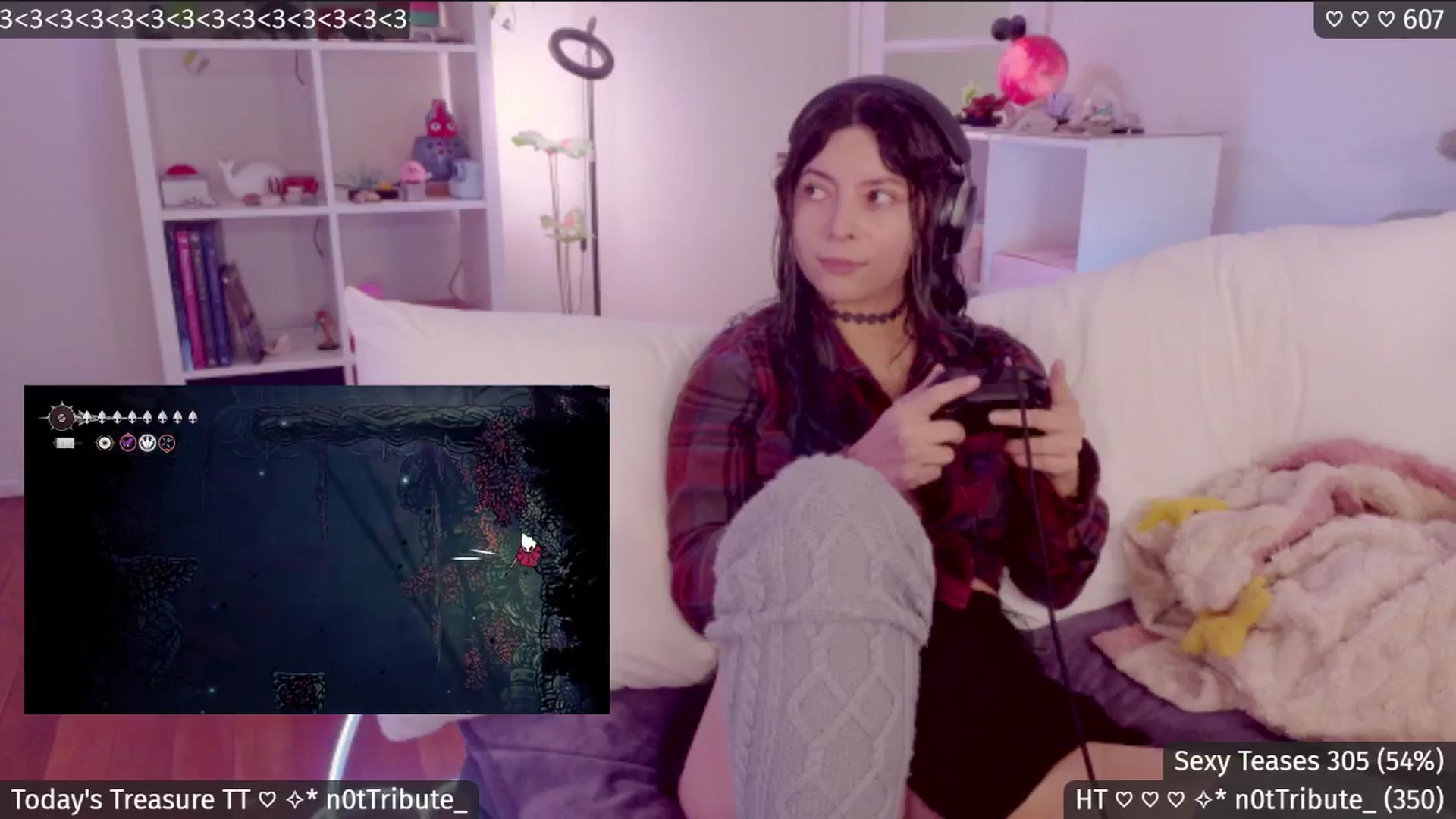 Gallery image thumbnail from Catwave's myfreecams stream on, 04/26/2026, 03:19 image 2 of 20