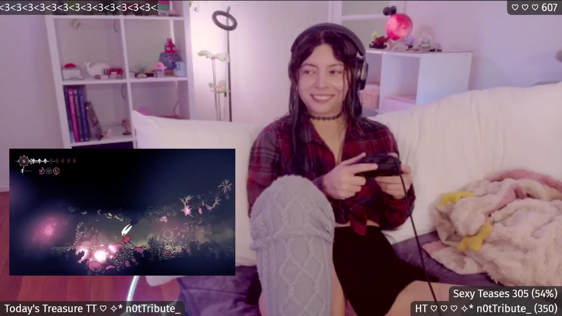 Gallery image thumbnail from Catwave's myfreecams stream on, 04/26/2026, 03:19 image 1 of 20