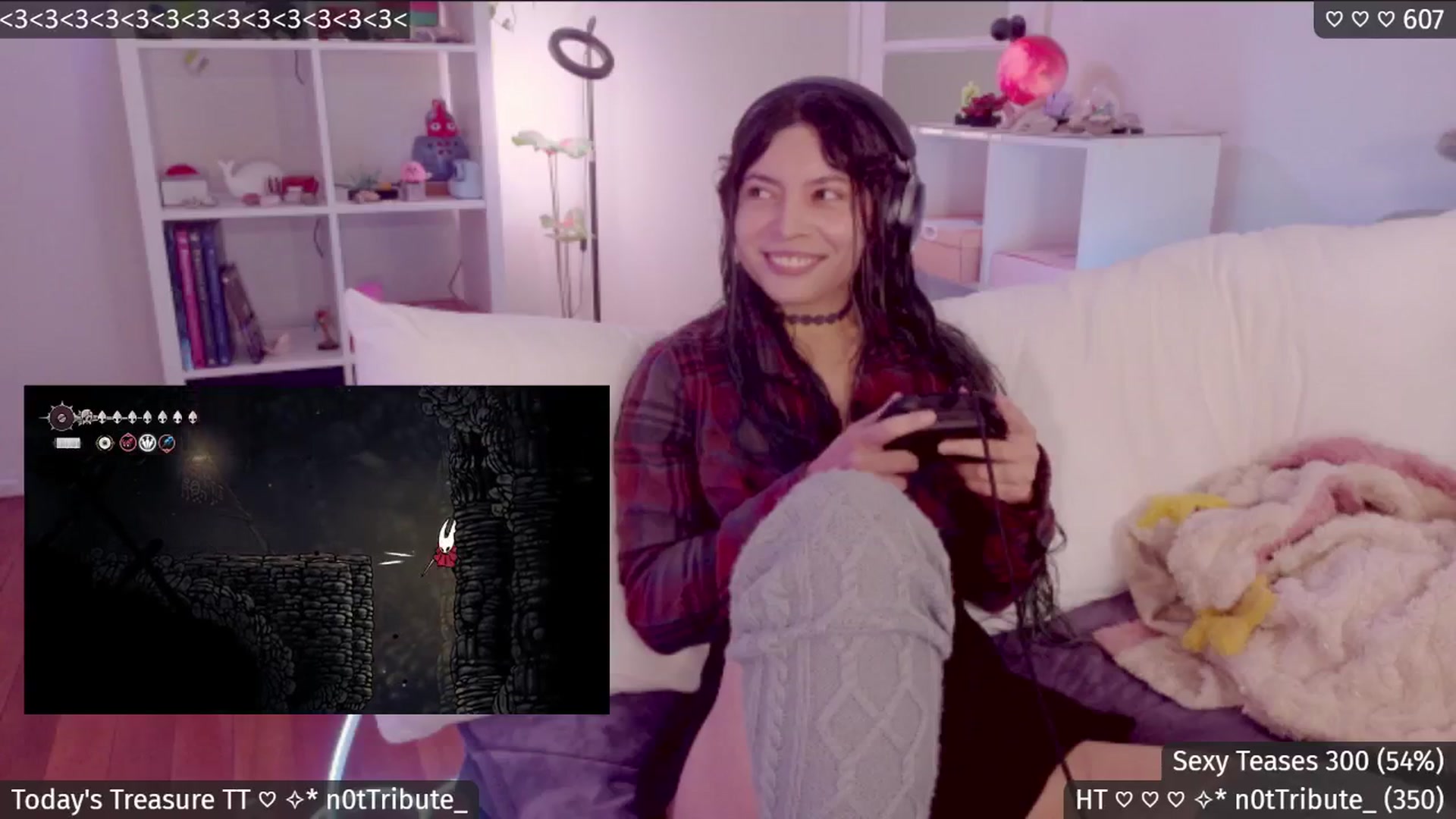 Gallery image thumbnail from Catwave's myfreecams stream on, 04/26/2026, 03:19 image 3 of 20