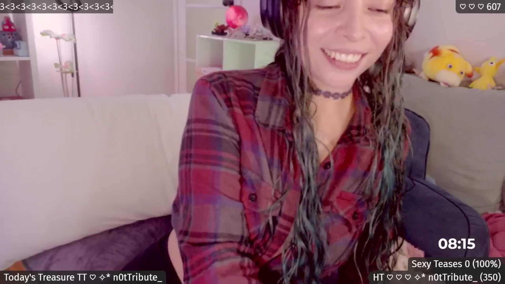 Gallery image thumbnail from Catwave's myfreecams stream on, 04/26/2026, 03:19 image 18 of 20