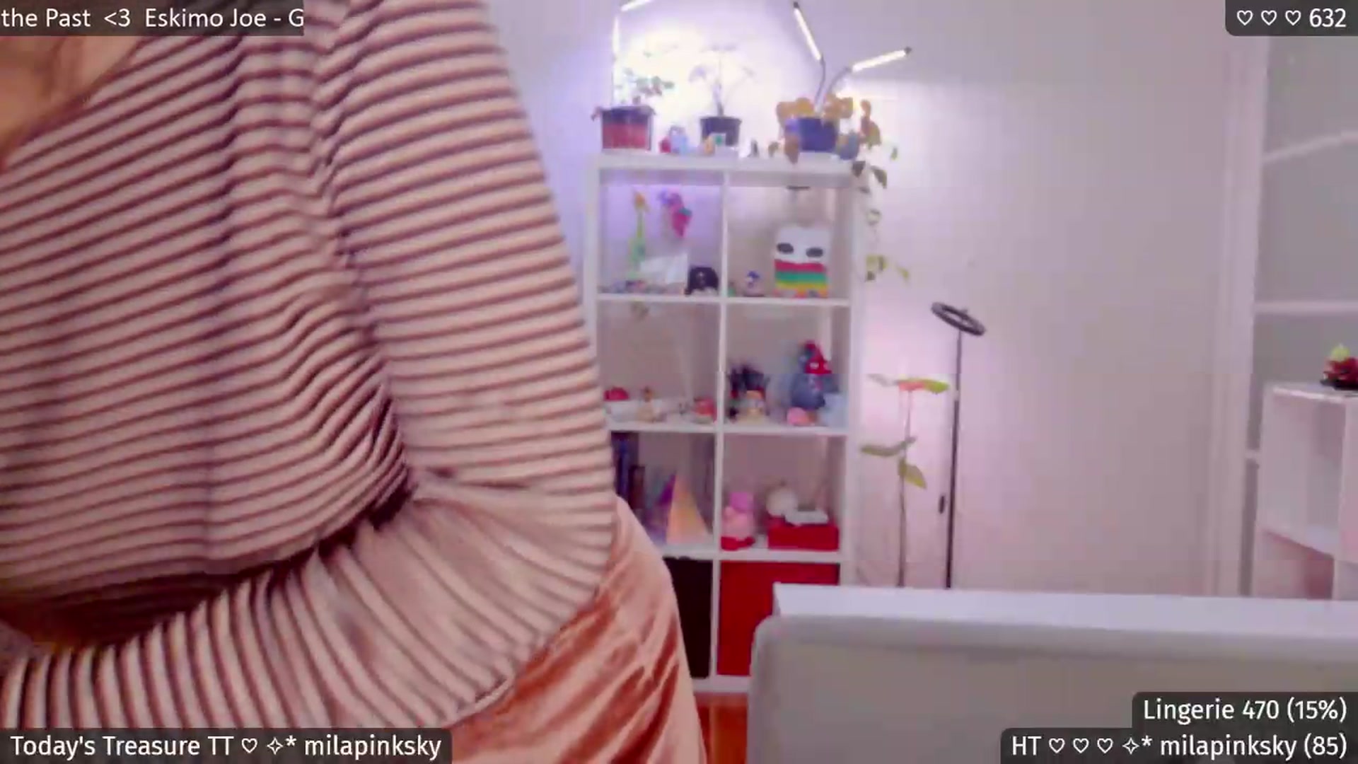 Gallery image thumbnail from Catwave's myfreecams stream on, 05/25/2026, 04:42 image 4 of 20