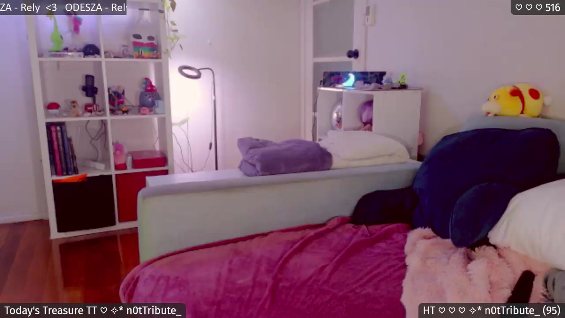 Gallery image thumbnail from Catwave's myfreecams stream on, 07/10/2026, 04:00 image 5 of 20