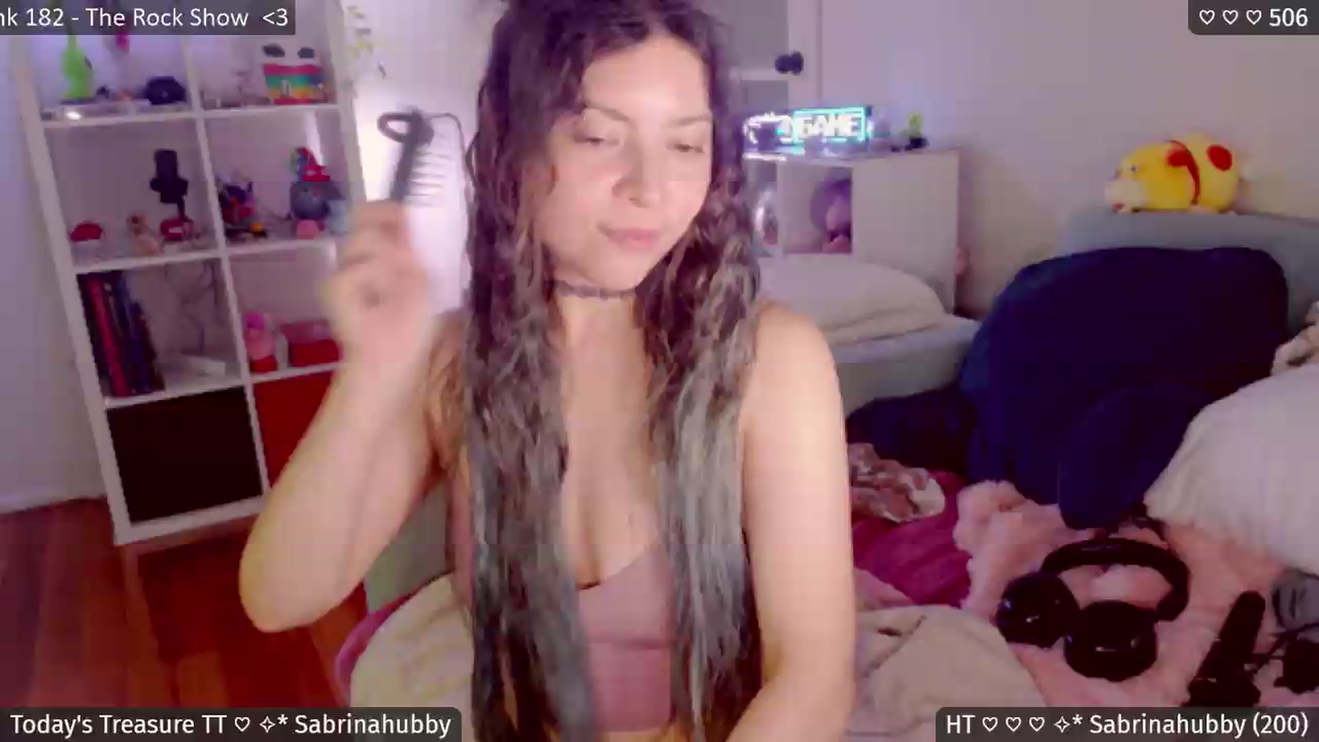 Gallery image thumbnail from Catwave's myfreecams stream on, 07/10/2026, 04:00 image 15 of 20