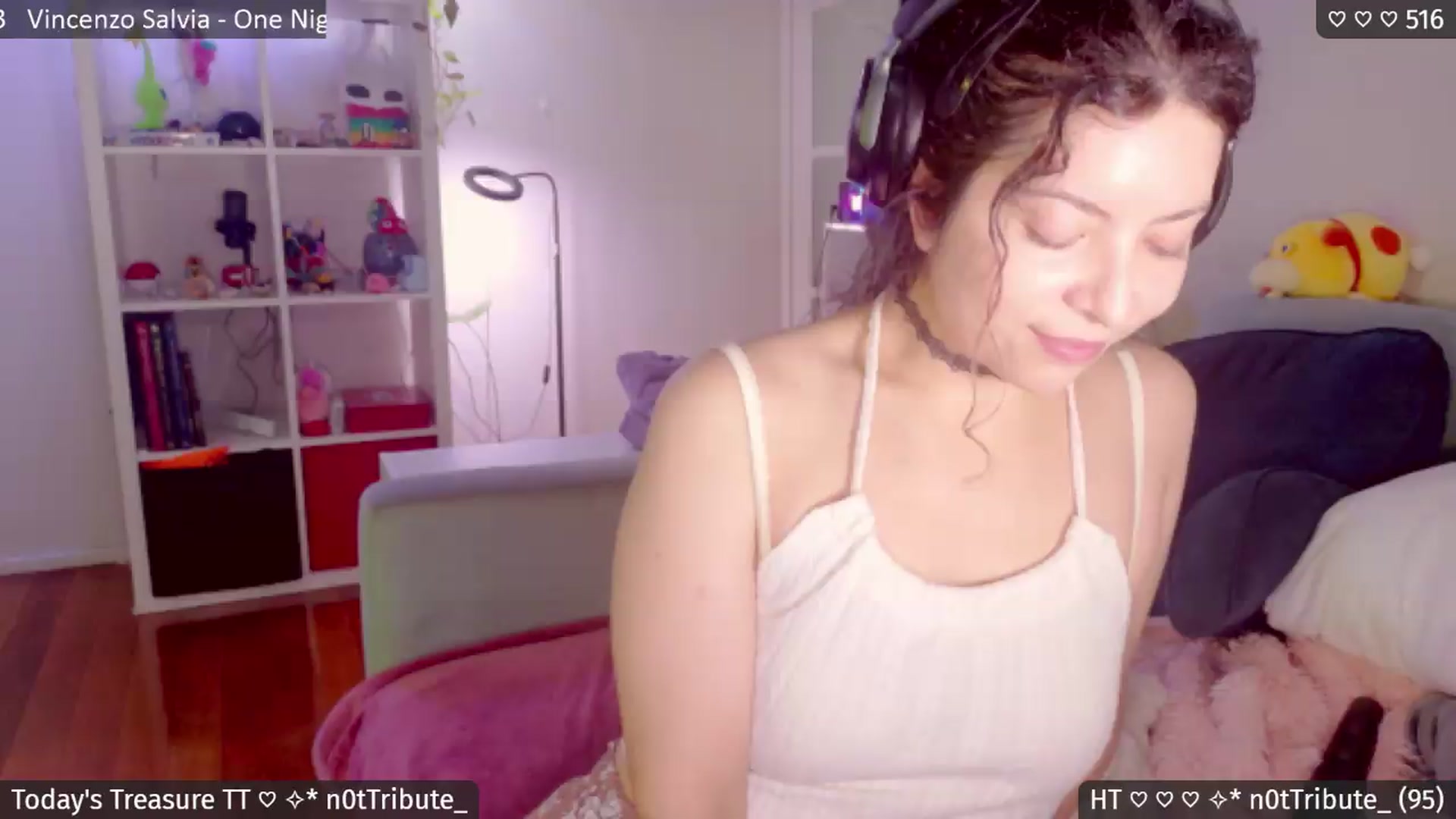 Gallery image thumbnail from Catwave's myfreecams stream on, 07/10/2026, 04:00 image 3 of 20