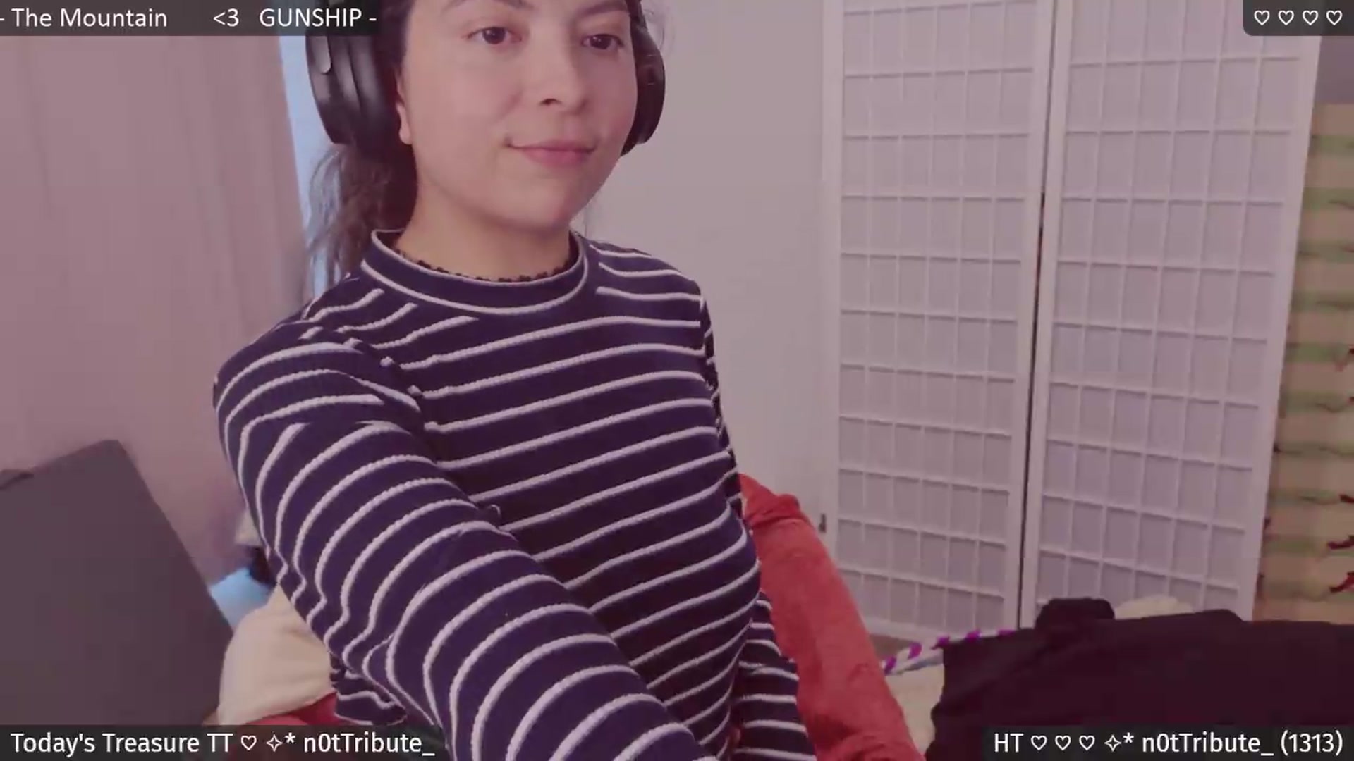 Gallery image thumbnail from Catwave's myfreecams stream on, 08/26/2026, 06:57 image 7 of 20