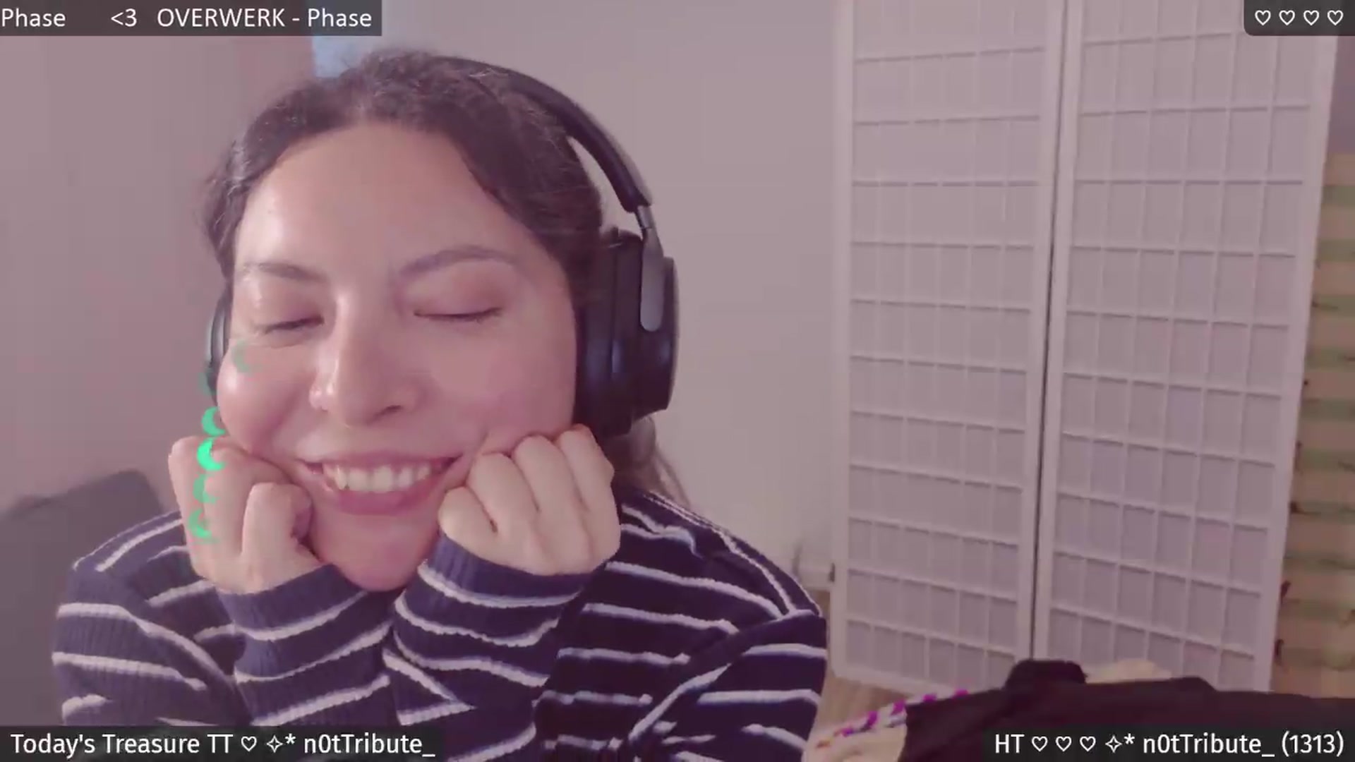 Gallery image thumbnail from Catwave's myfreecams stream on, 08/26/2026, 06:57 image 12 of 20