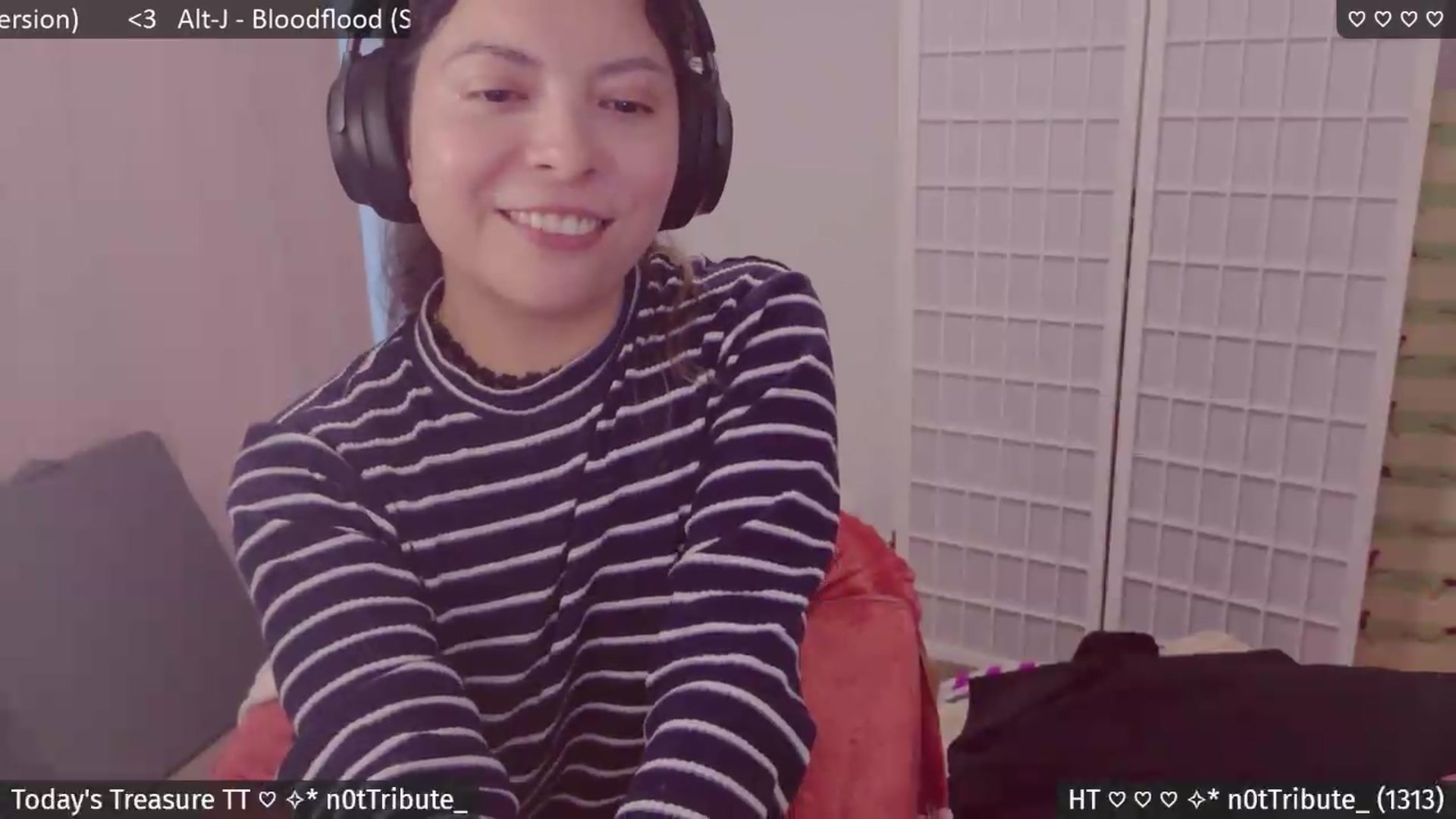 Gallery image thumbnail from Catwave's myfreecams stream on, 08/26/2026, 06:57 image 18 of 20
