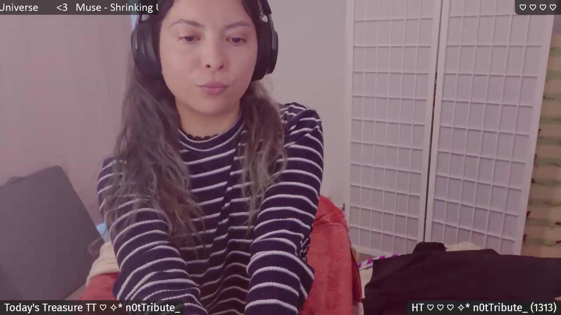 Gallery image thumbnail from Catwave's myfreecams stream on, 08/26/2026, 06:57 image 16 of 20