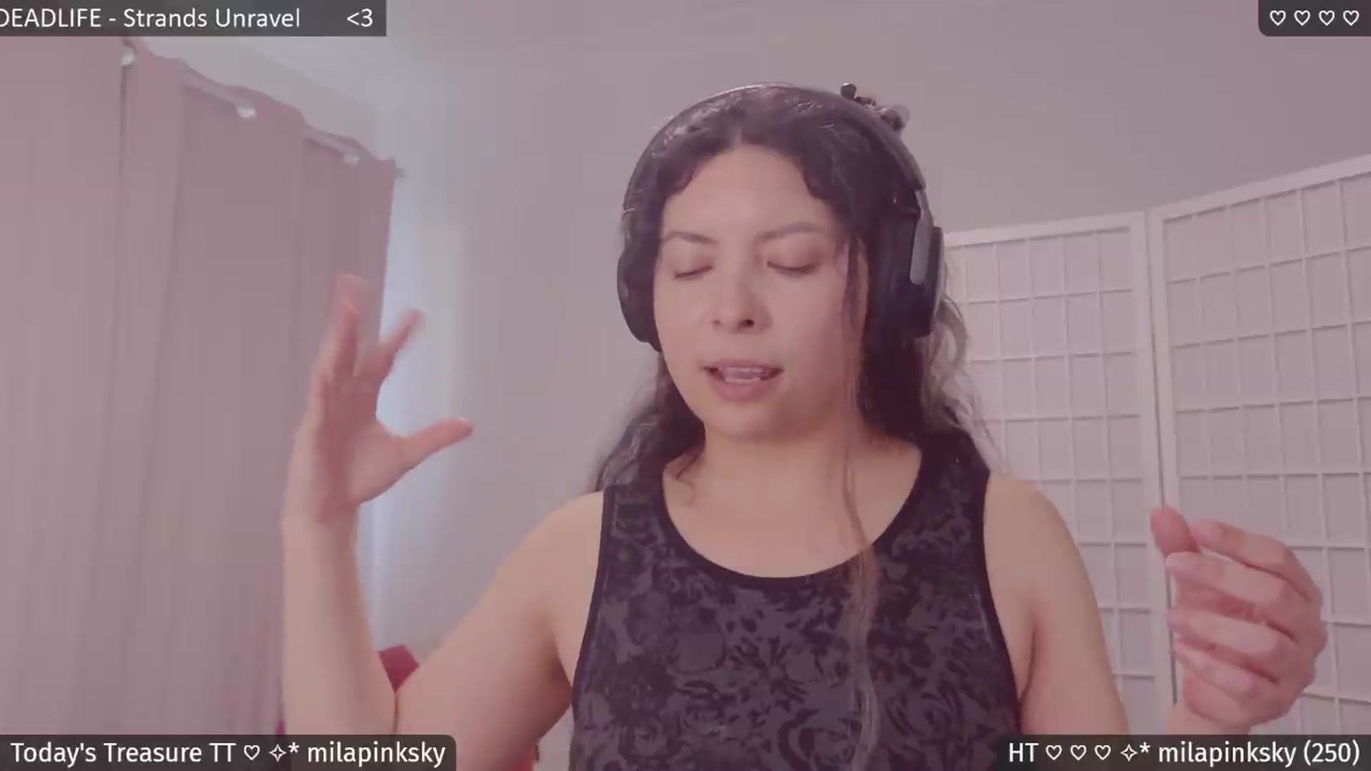 Gallery image thumbnail from Catwave's myfreecams stream on, 08/28/2026, 06:33 image 17 of 20