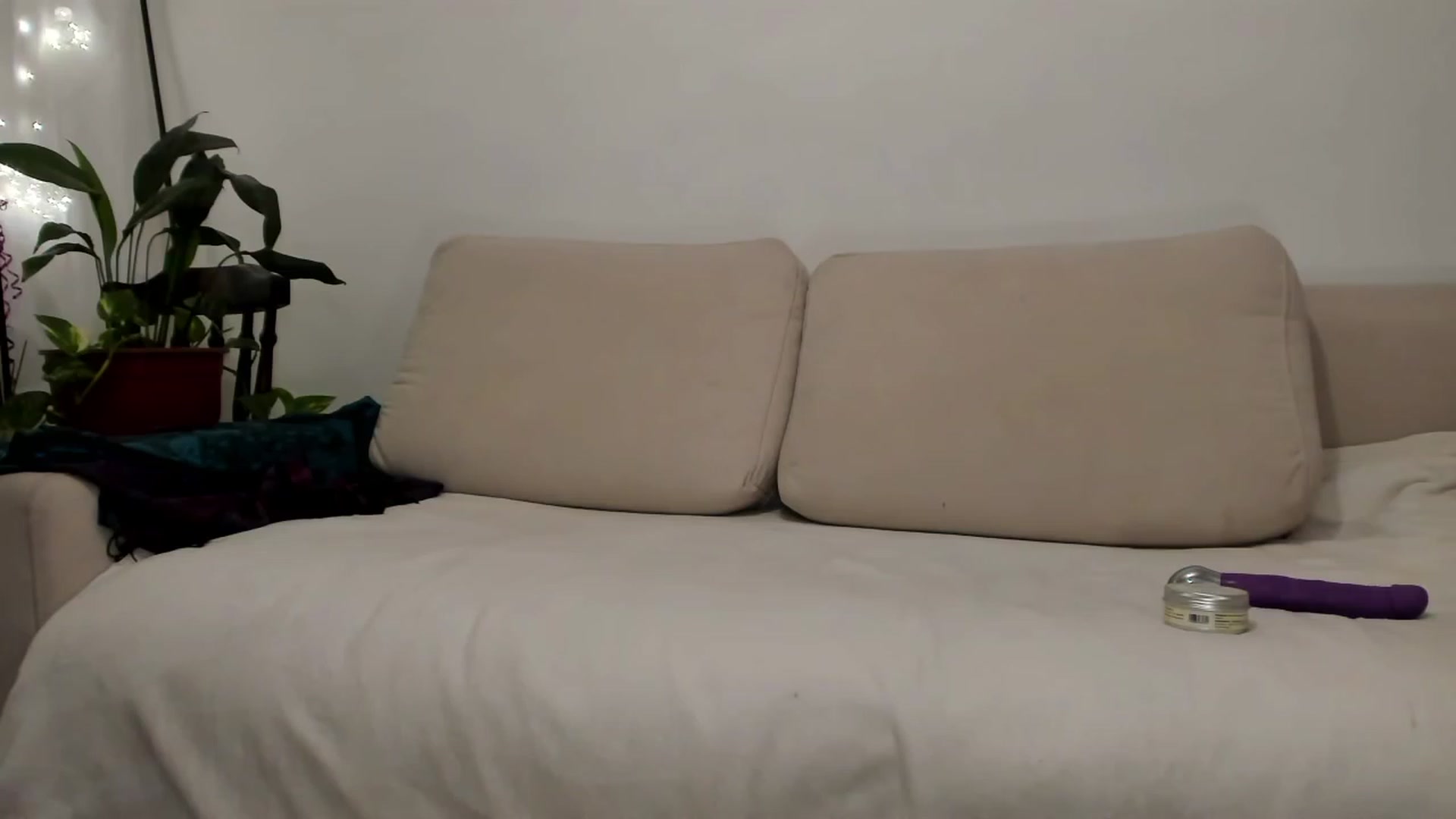 Gallery image thumbnail from Cayenne_mfc's myfreecams stream on, 12/19/2022, 21:57 image 19 of 20