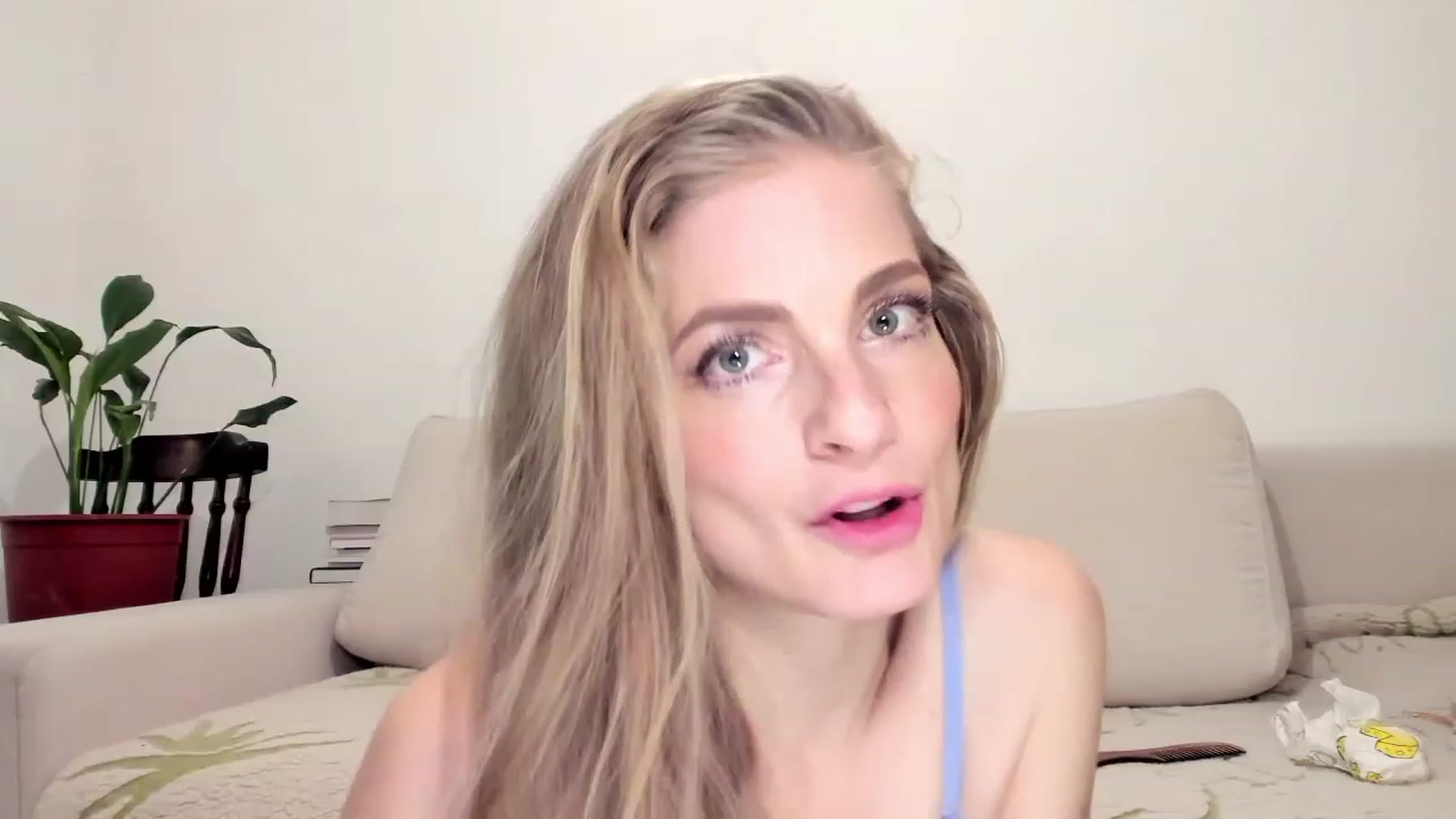Gallery image thumbnail from Cayenne_mfc's myfreecams stream on, 01/22/2023, 21:15 image 9 of 20