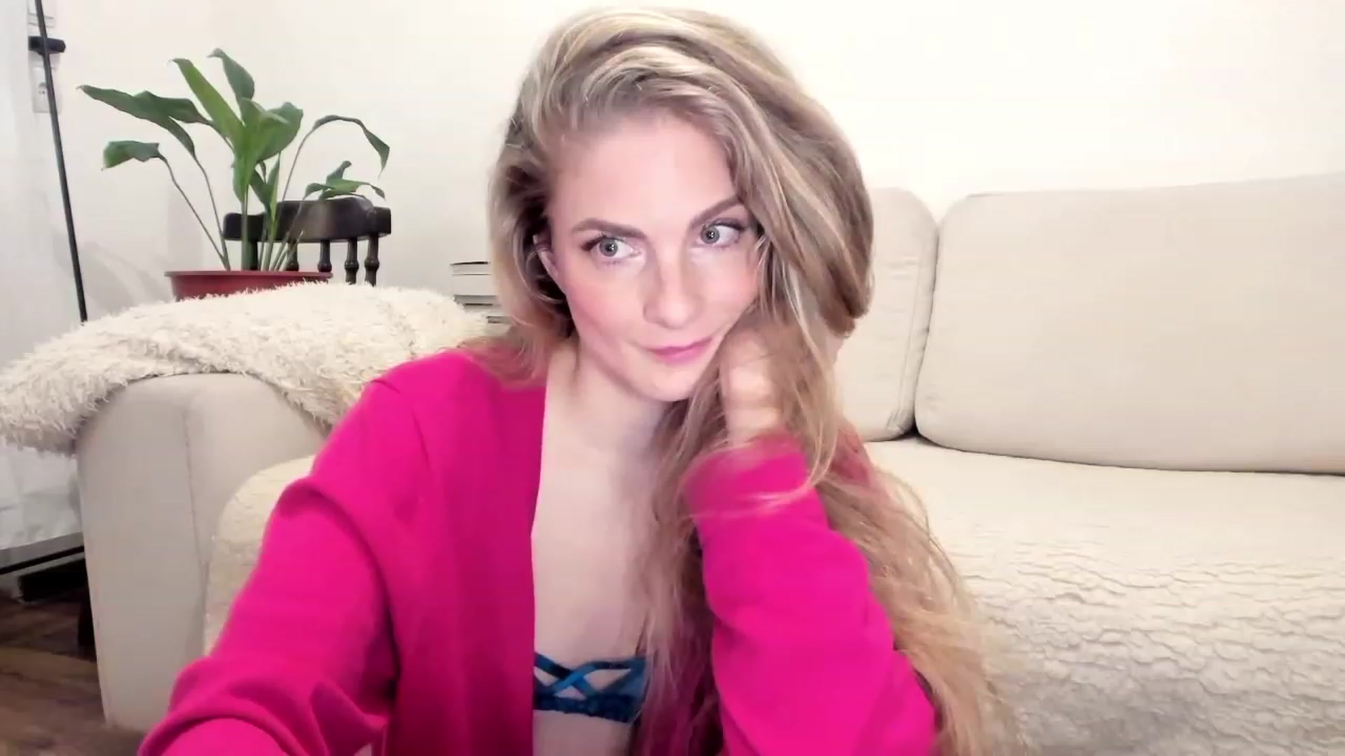 Gallery image thumbnail from Cayenne_mfc's myfreecams stream on, 02/01/2023, 18:49 image 19 of 20