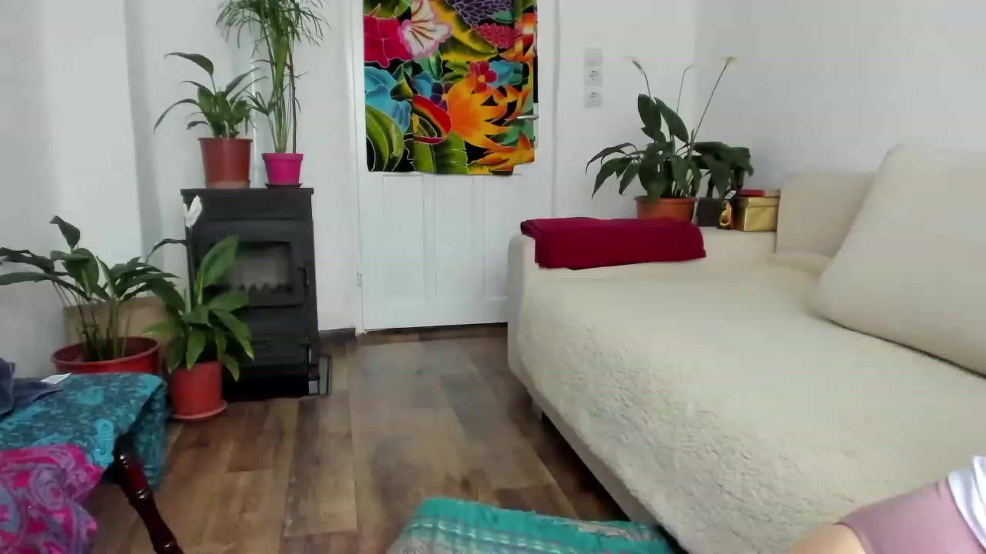 Gallery image thumbnail from Cayenne_mfc's myfreecams stream on, 08/03/2023, 17:06 image 14 of 20