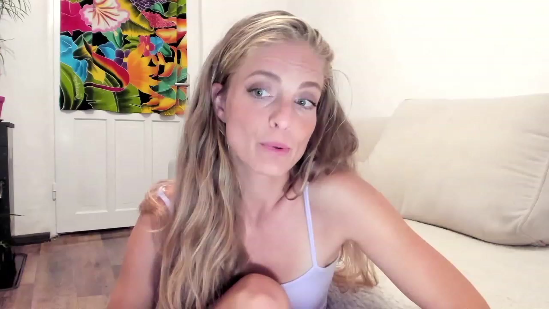 Gallery image thumbnail from Cayenne_mfc's myfreecams stream on, 08/06/2023, 20:34 image 9 of 20
