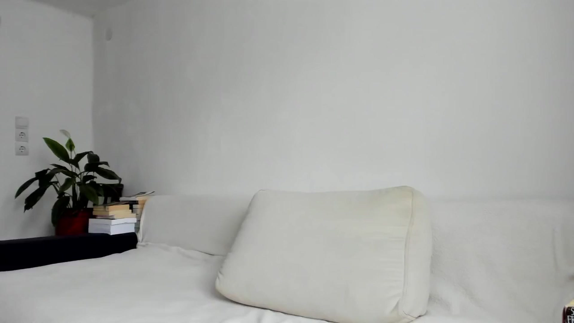 Gallery image thumbnail from Cayenne_mfc's myfreecams stream on, 06/11/2024, 18:06 image 12 of 20