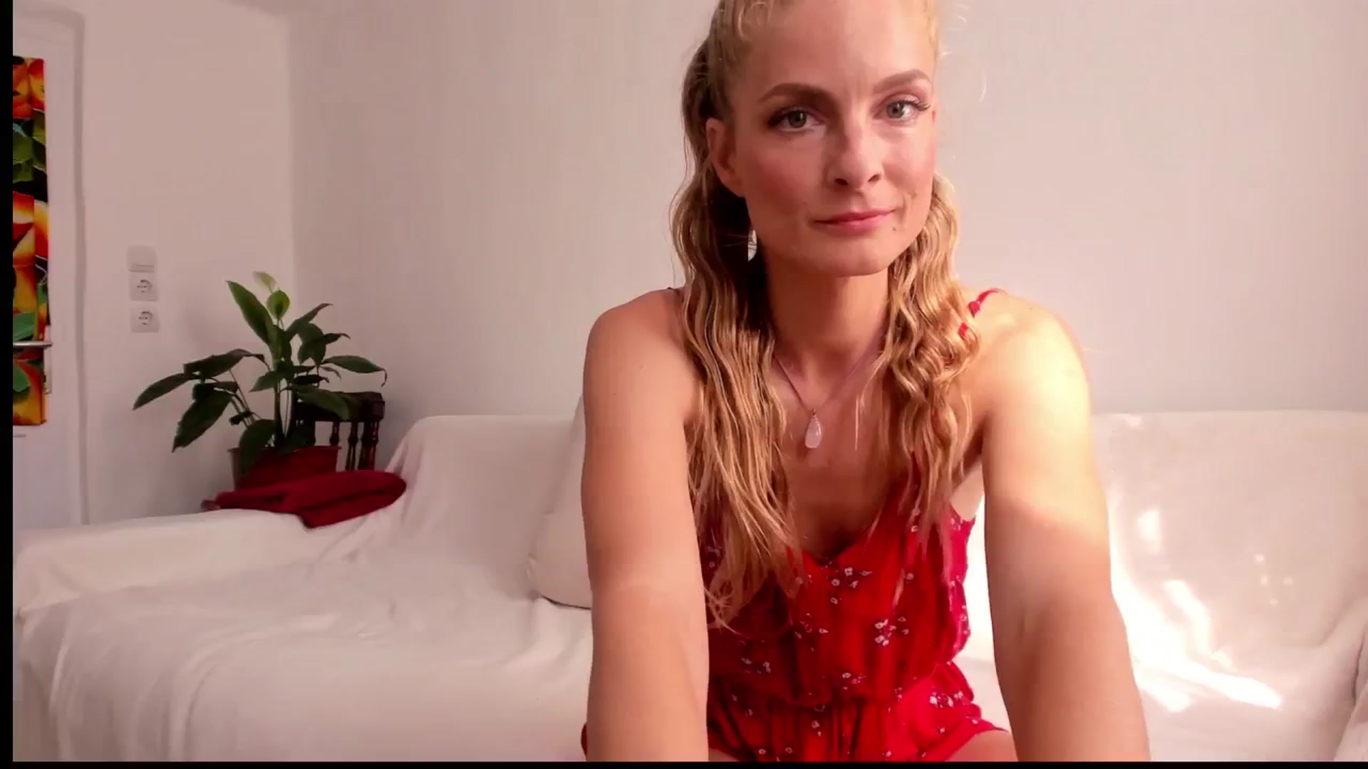 Gallery image thumbnail from Cayenne_mfc's myfreecams stream on, 06/29/2024, 16:13 image 2 of 20