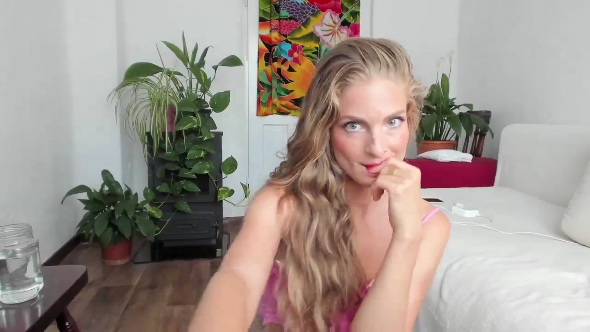 Gallery image thumbnail from Cayenne_mfc's myfreecams stream on, 07/23/2024, 15:46 image 8 of 20