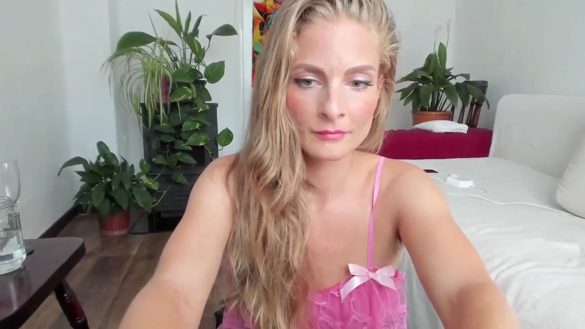 Gallery image thumbnail from Cayenne_mfc's myfreecams stream on, 07/23/2024, 15:46 image 19 of 20