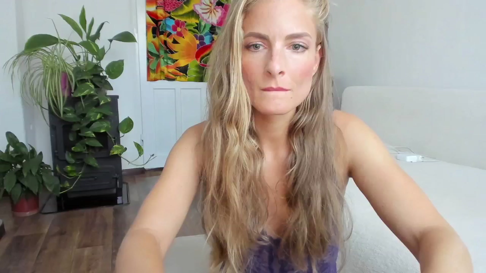 Gallery image thumbnail from Cayenne_mfc's myfreecams stream on, 07/26/2024, 08:22 image 17 of 20