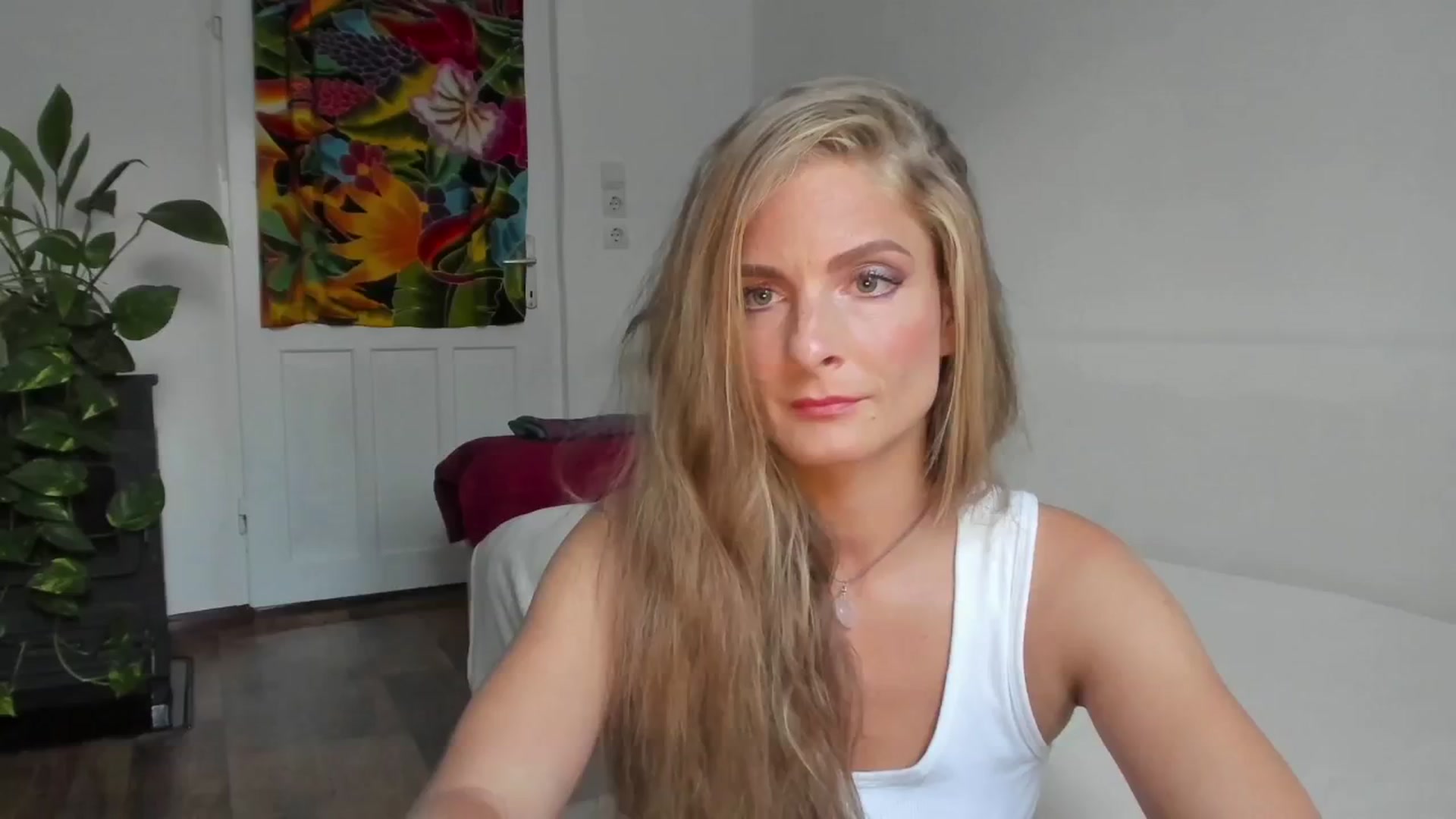Gallery image thumbnail from Cayenne_mfc's myfreecams stream on, 08/01/2024, 18:06 image 7 of 20