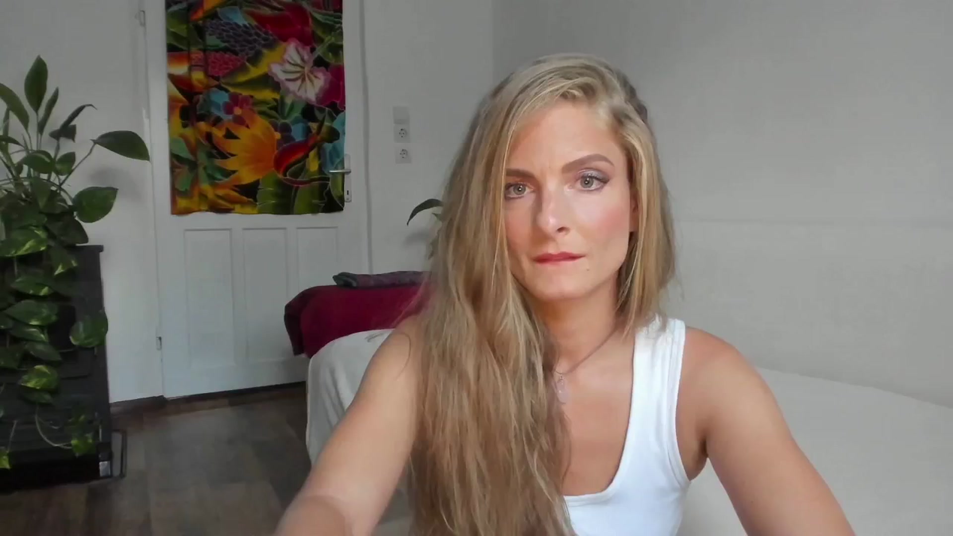 Gallery image thumbnail from Cayenne_mfc's myfreecams stream on, 08/01/2024, 18:06 image 8 of 20