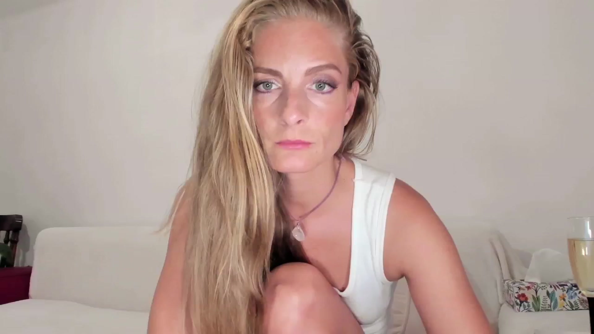 Gallery image thumbnail from Cayenne_mfc's myfreecams stream on, 08/01/2024, 20:02 image 10 of 20
