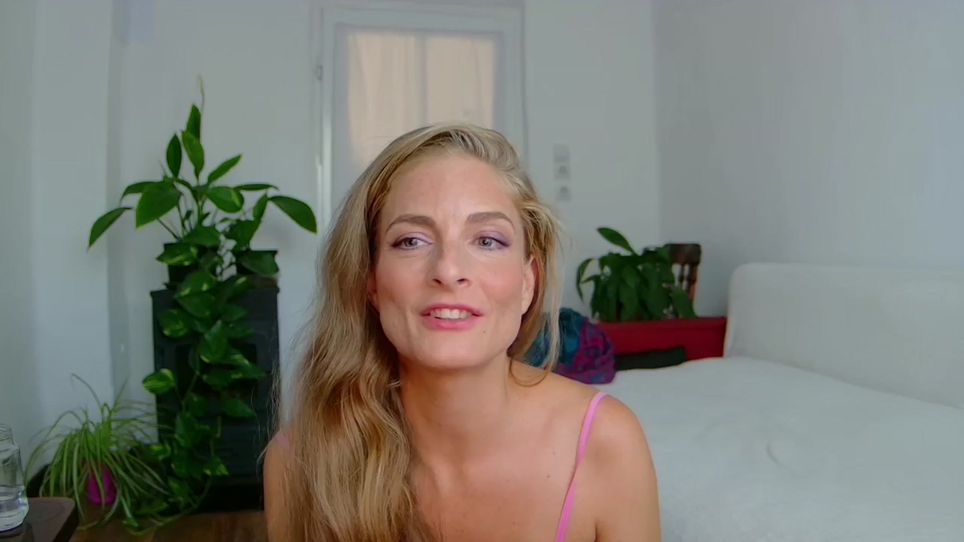 Gallery image thumbnail from Cayenne_mfc's myfreecams stream on, 08/23/2024, 06:22 image 3 of 20